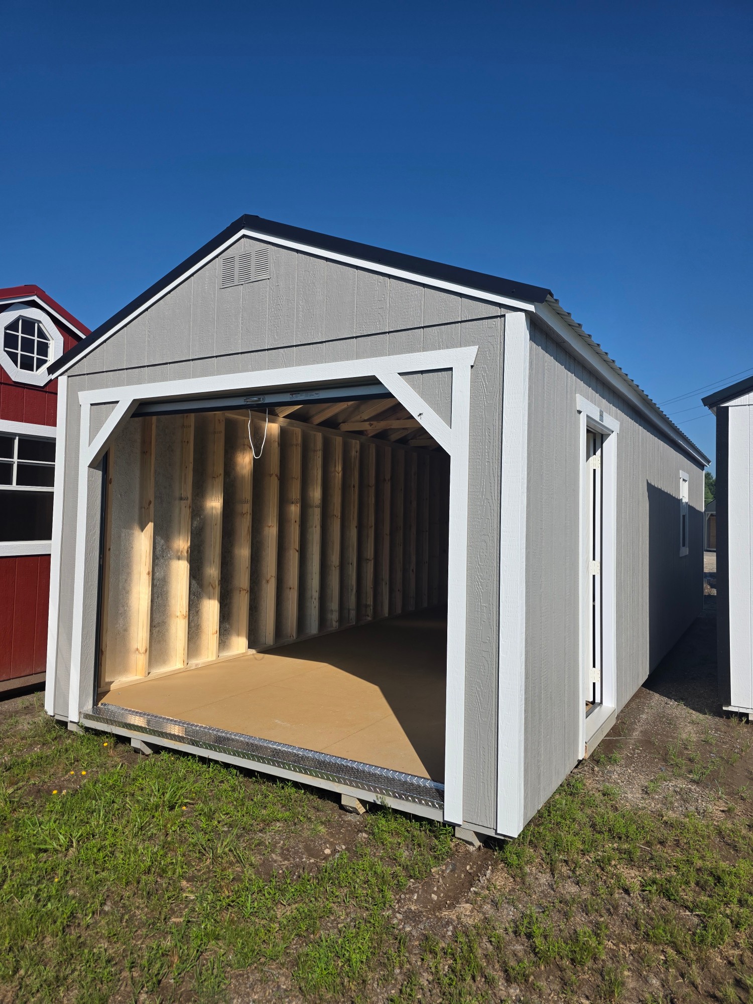 Utility Garage - 12x32