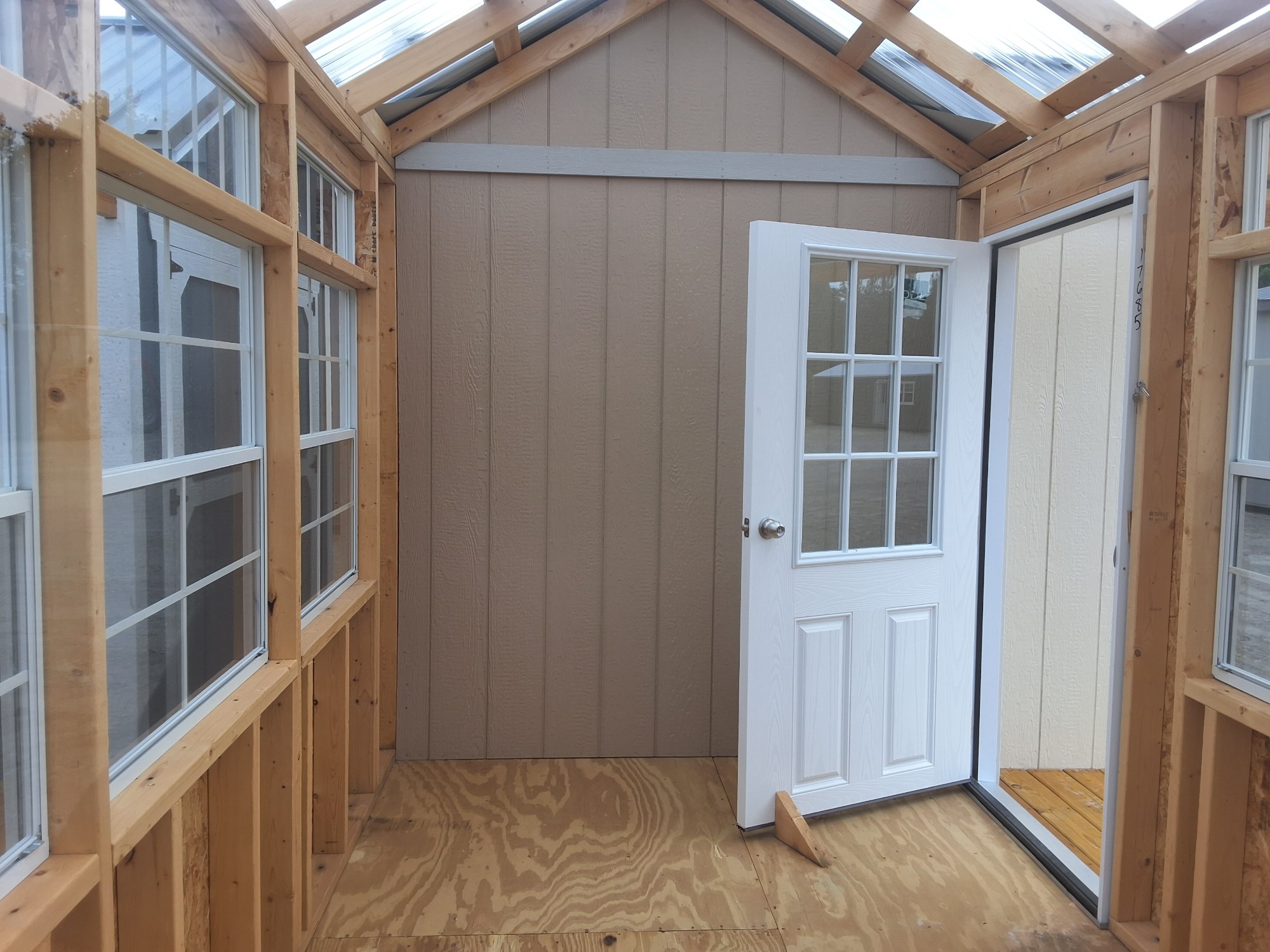 Utility/Greenhouse - 10 x 20 image 7