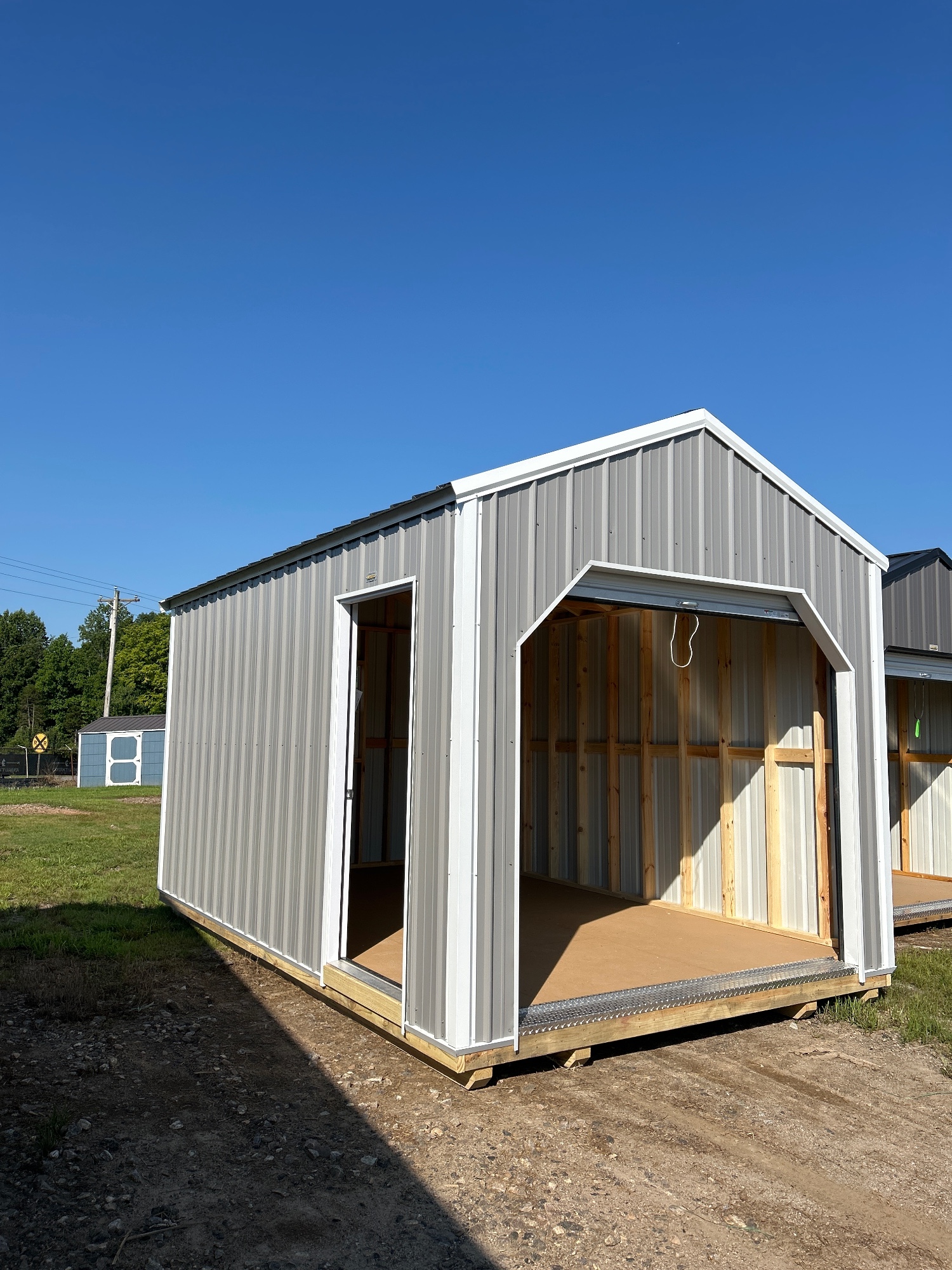 Utility 8' Garage - 10x16