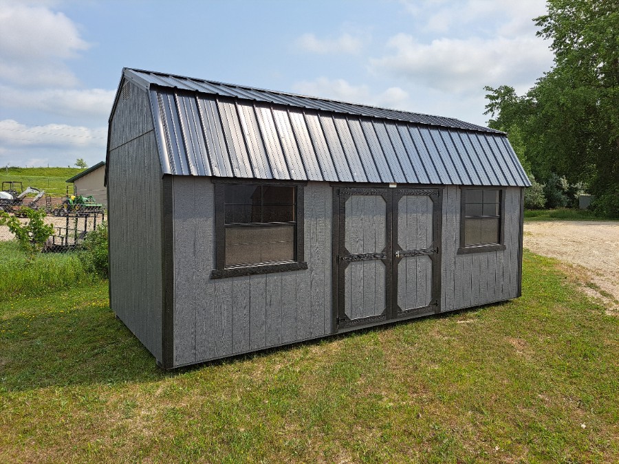 Lofted Barn - 10x20