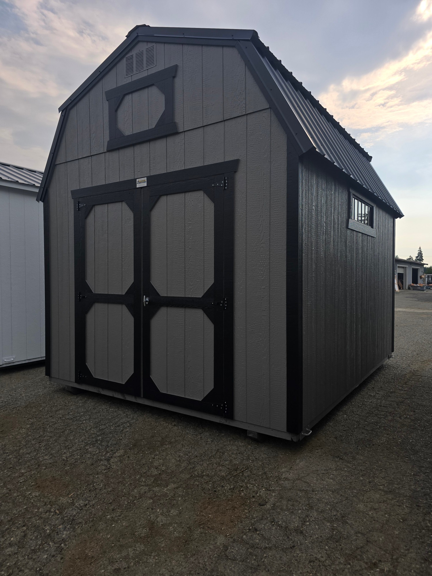 Lofted Barn - 10x12
