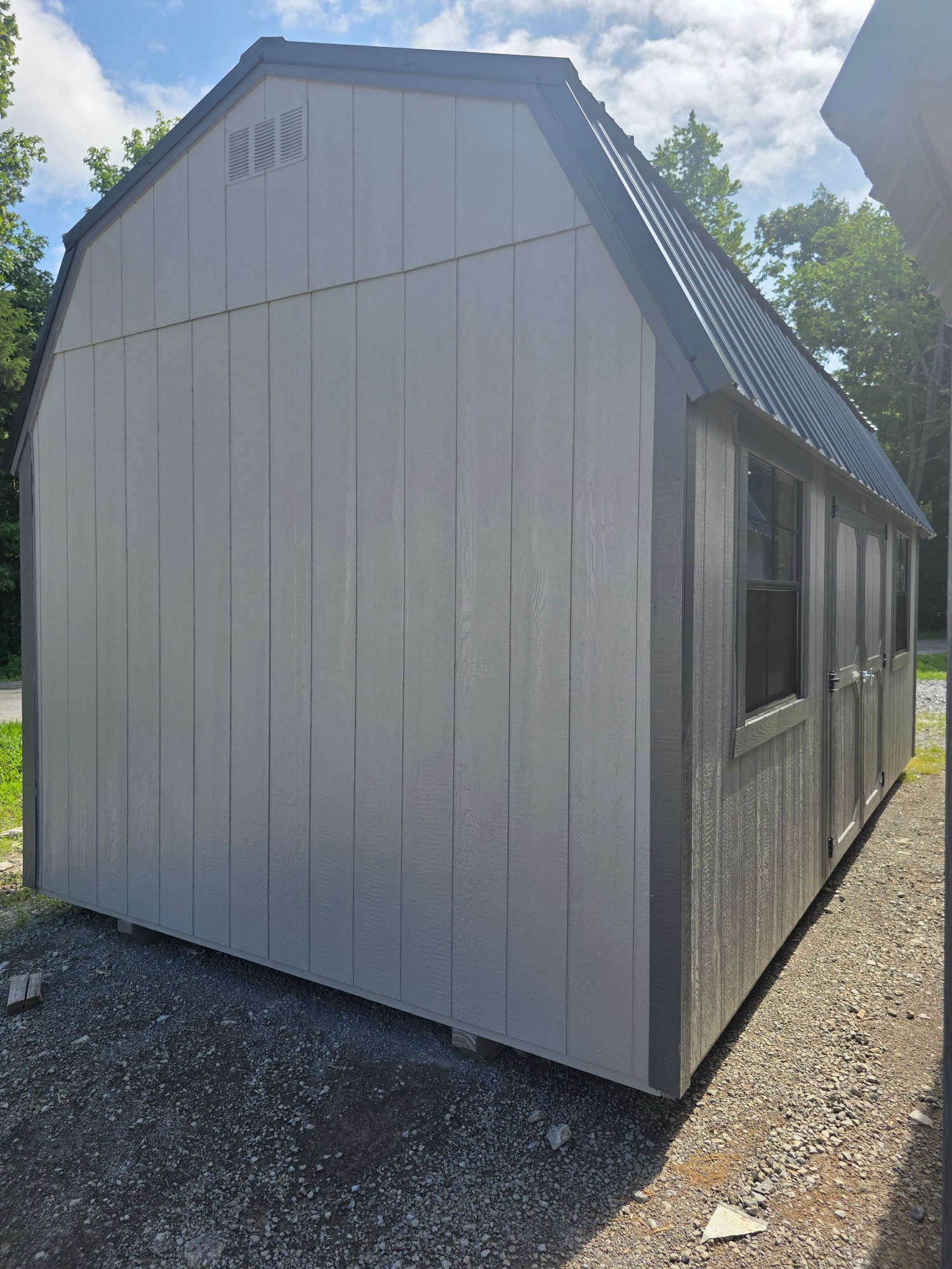 Lofted Barn - 10x20