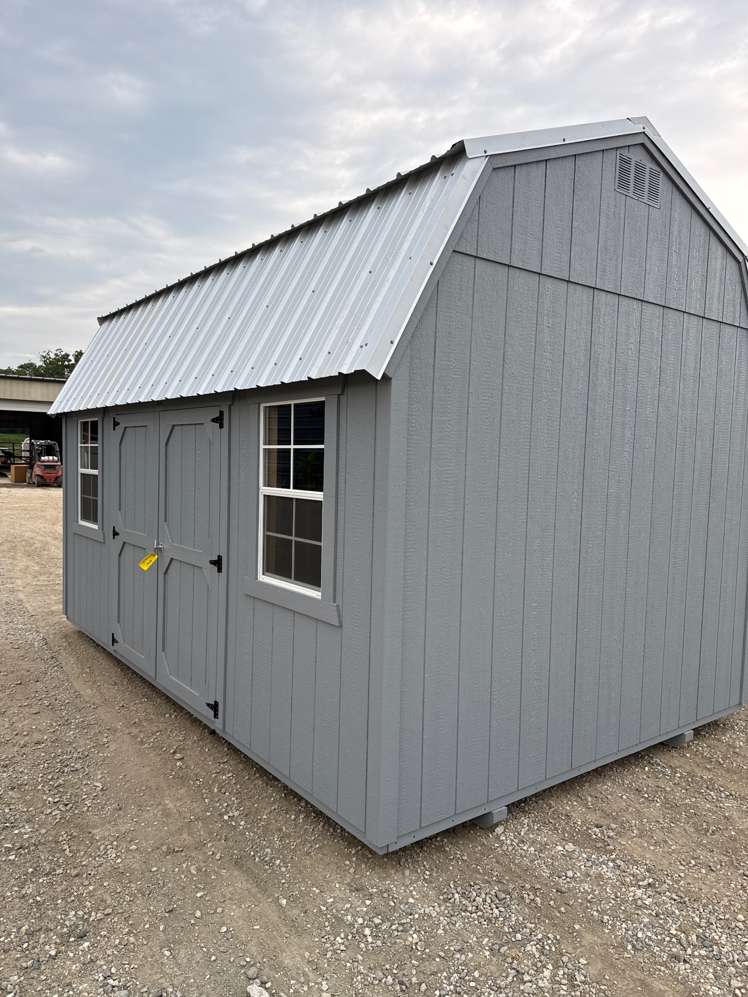 Lofted Barn - 10x16