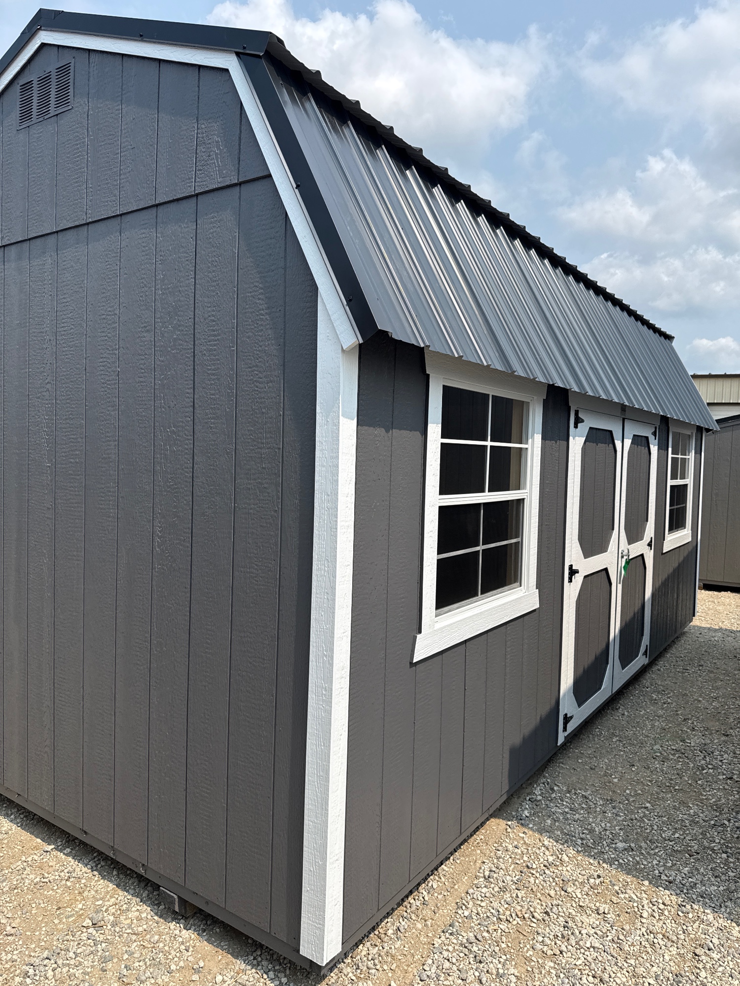 Lofted Barn - 10x20