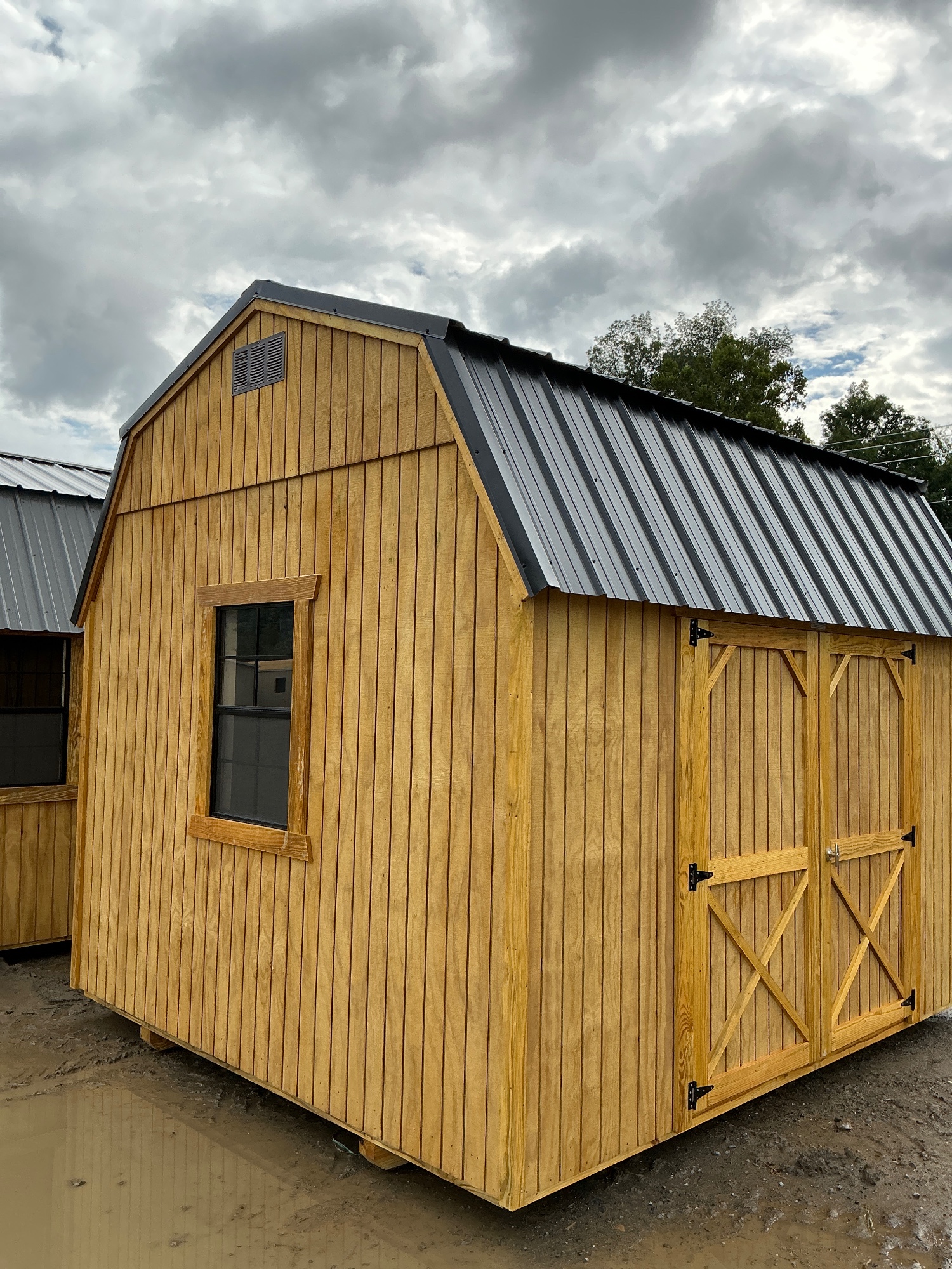 Lofted Barn - 10x12