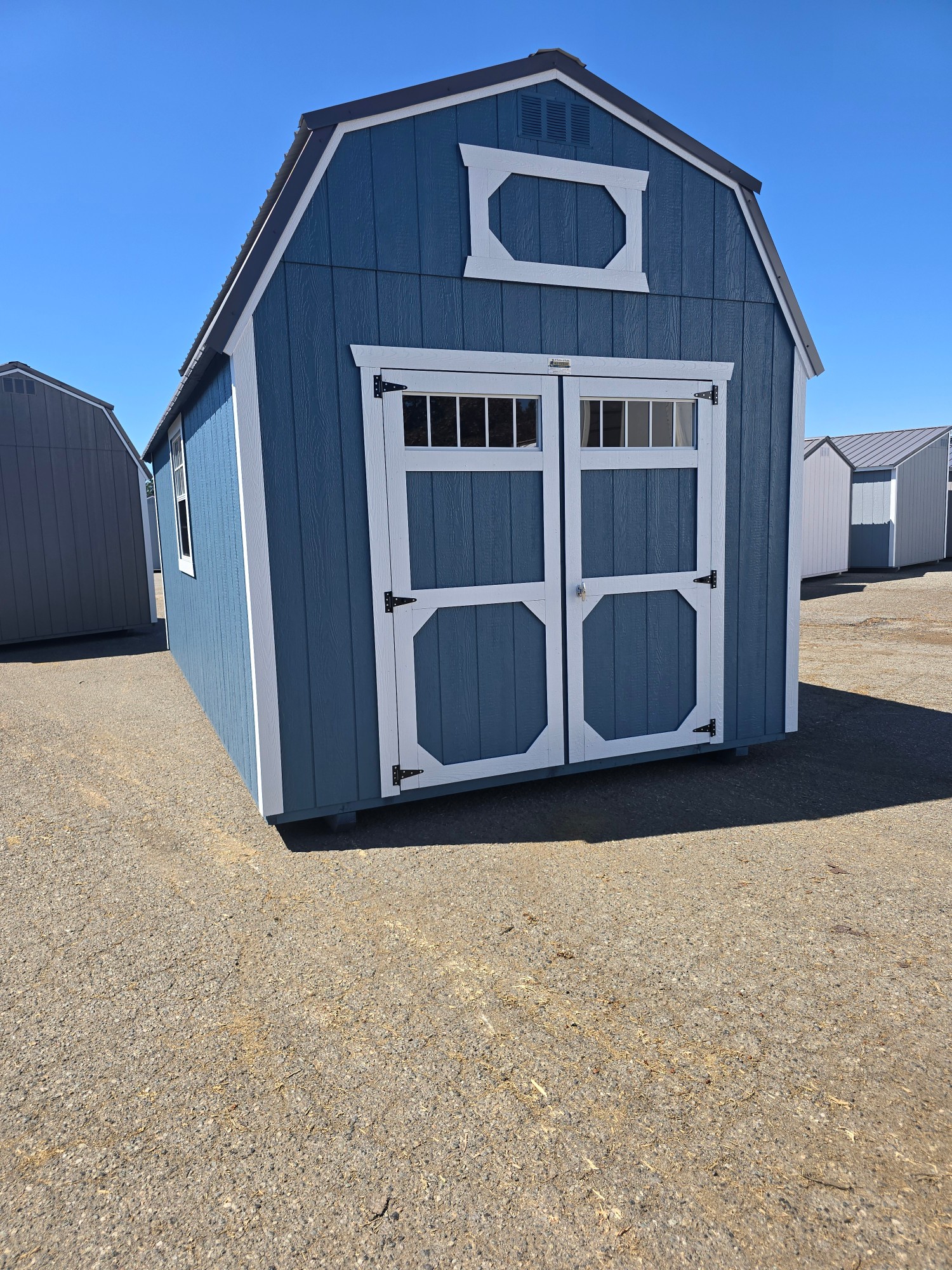 Lofted Barn - 10x20