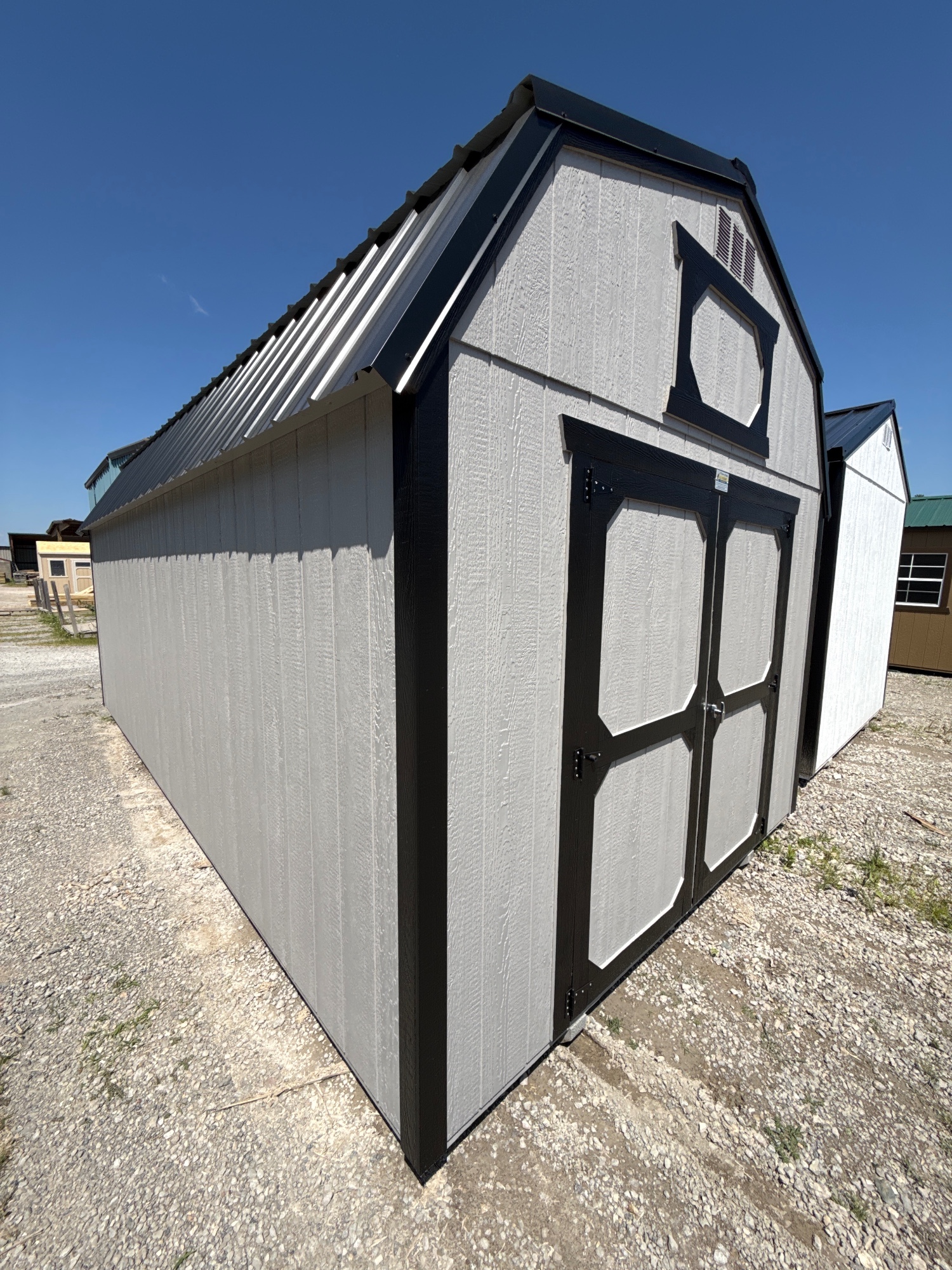Lofted Barn - 10x20