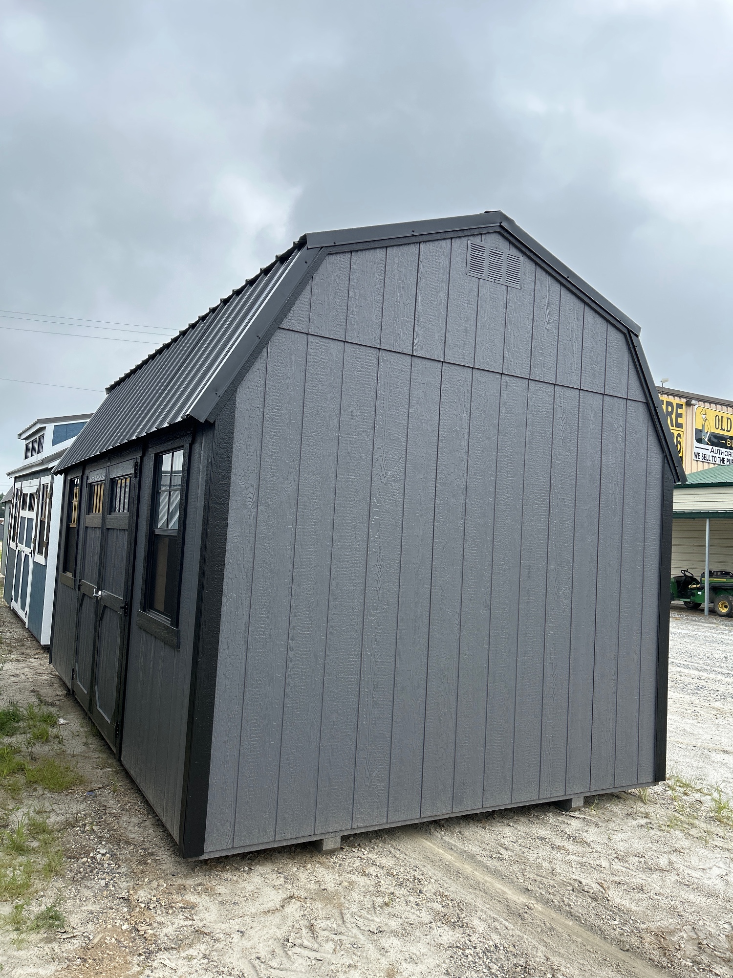 Lofted Barn - 10x16