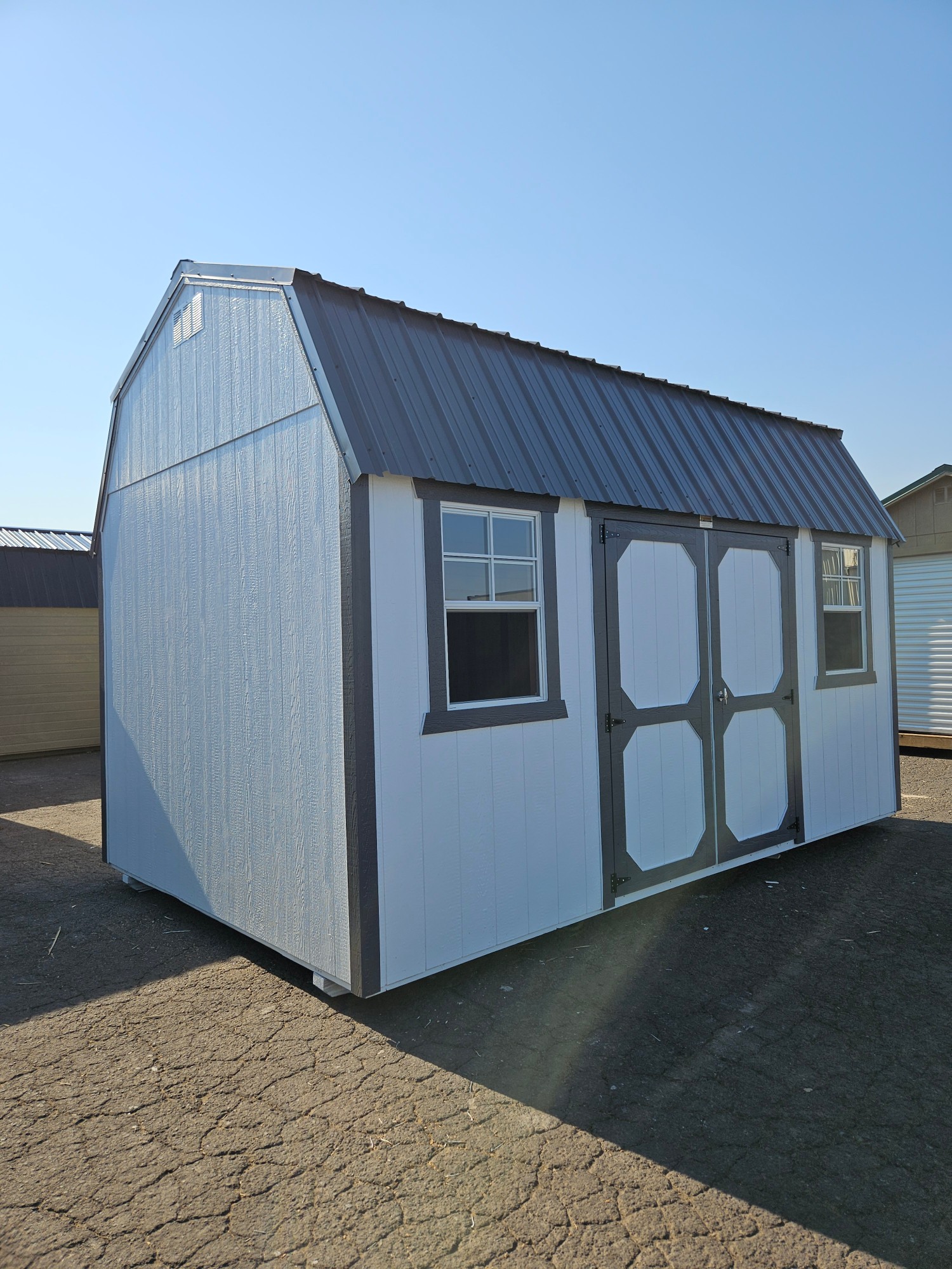 Lofted Barn - 10x16