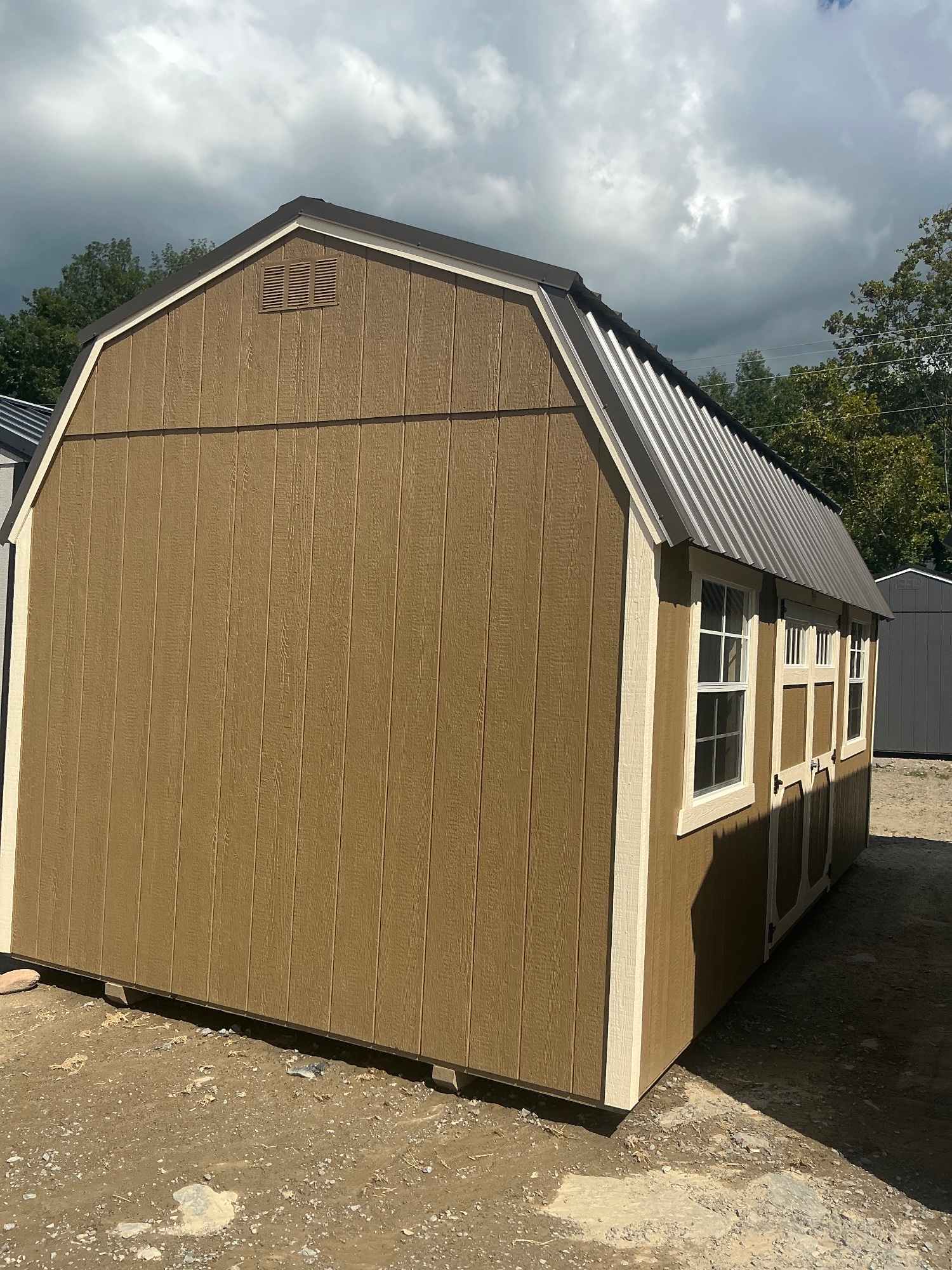 Lofted Barn - 10x20