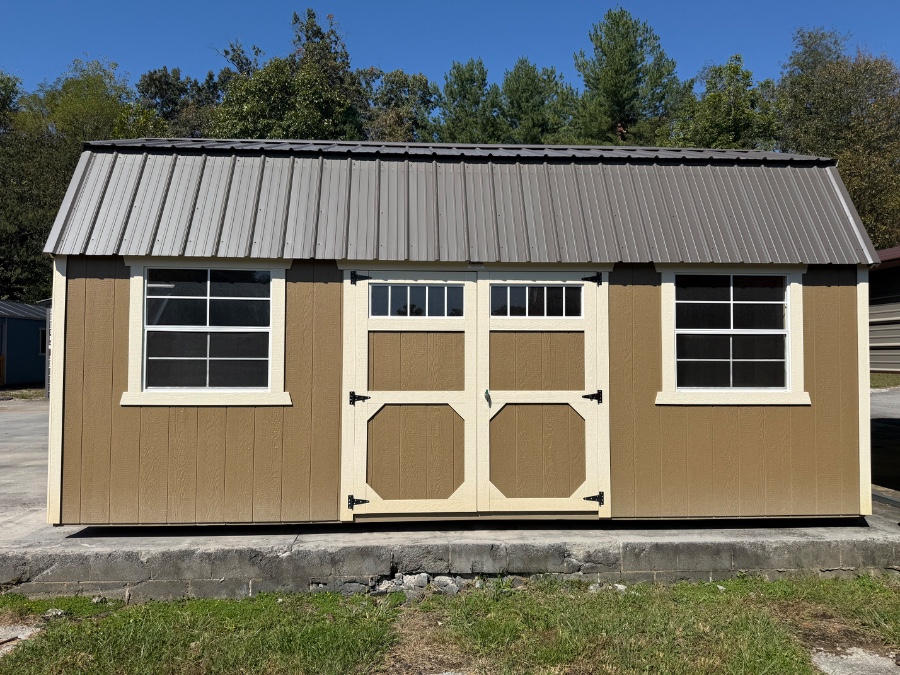 Lofted Barn - 10x20