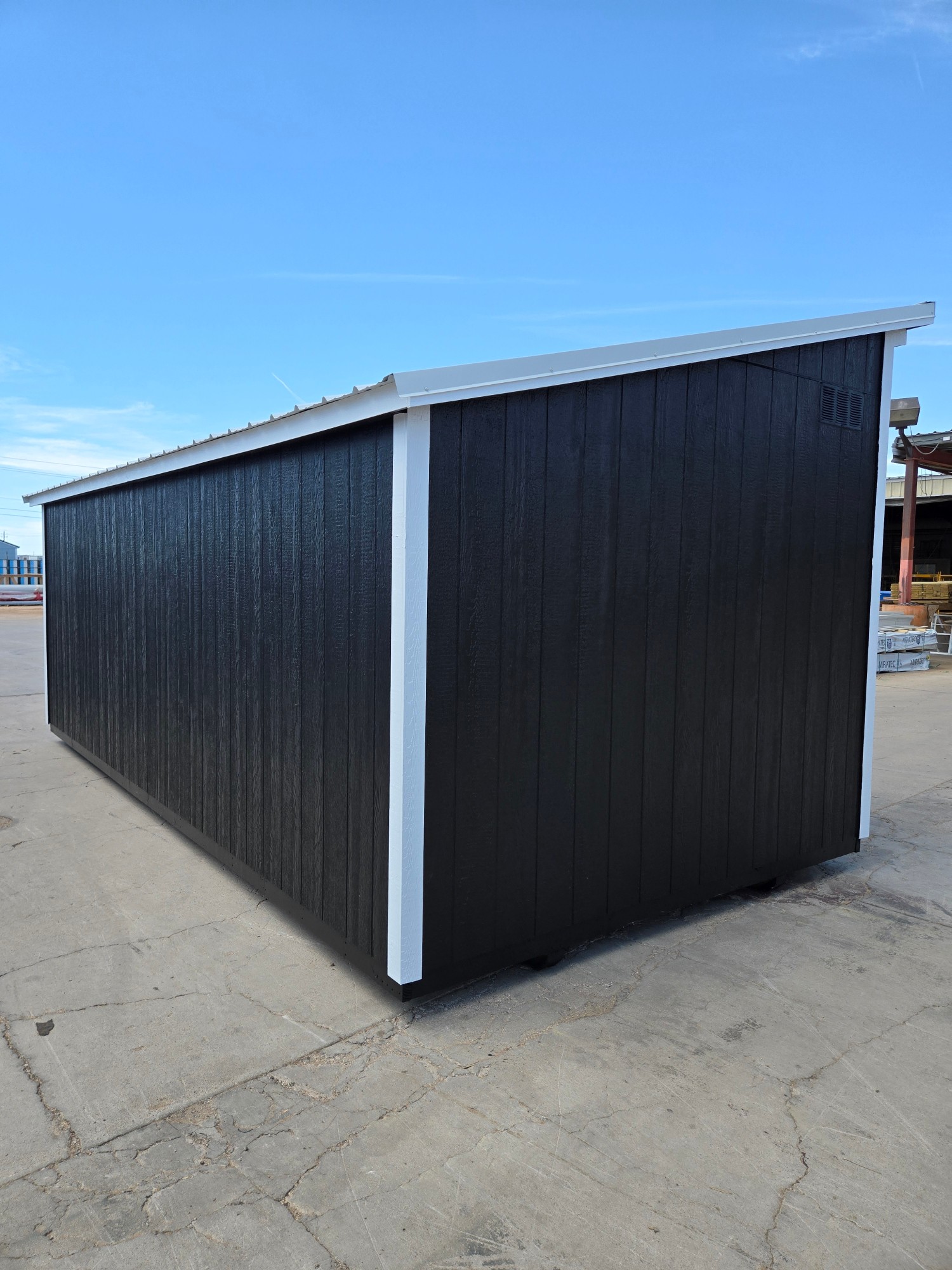 Studio - 10x20