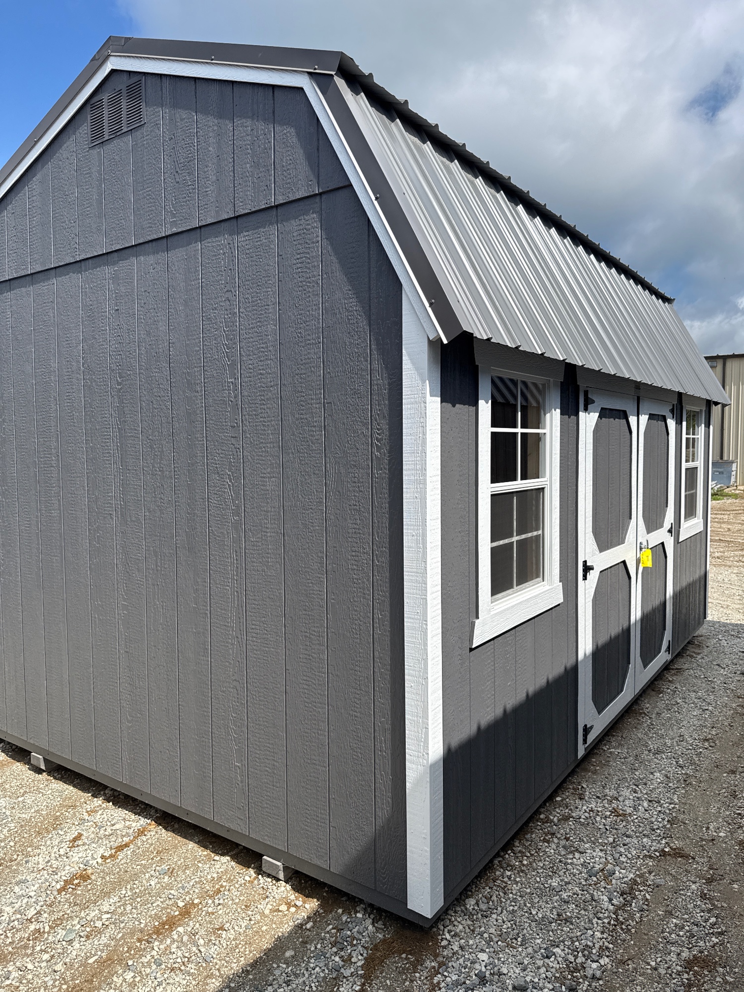 Lofted Barn - 10x16