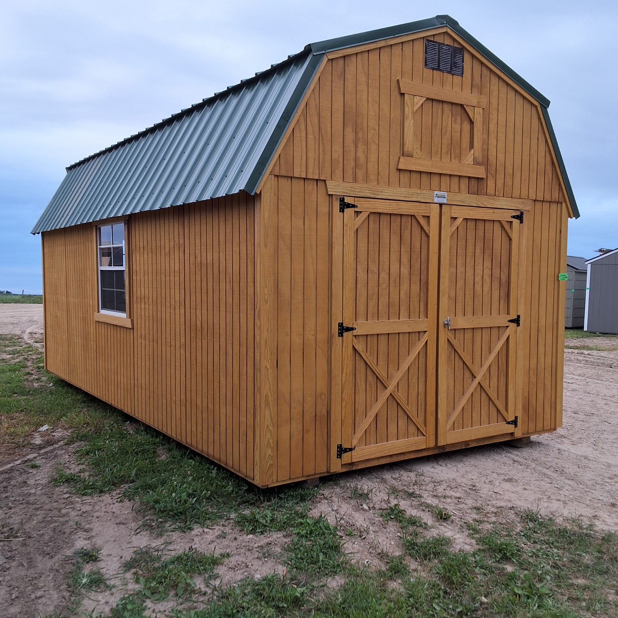 Lofted Barn - 10x20