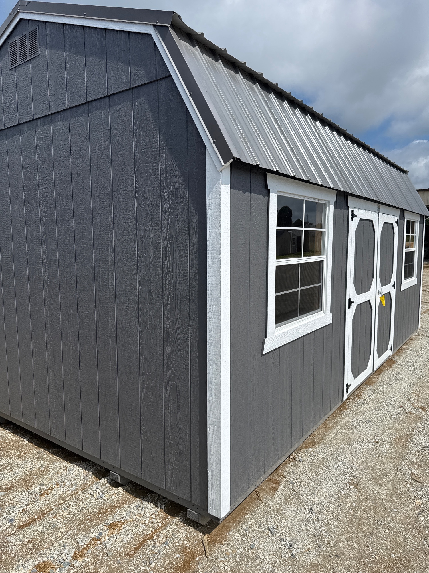 Lofted Barn - 12x20