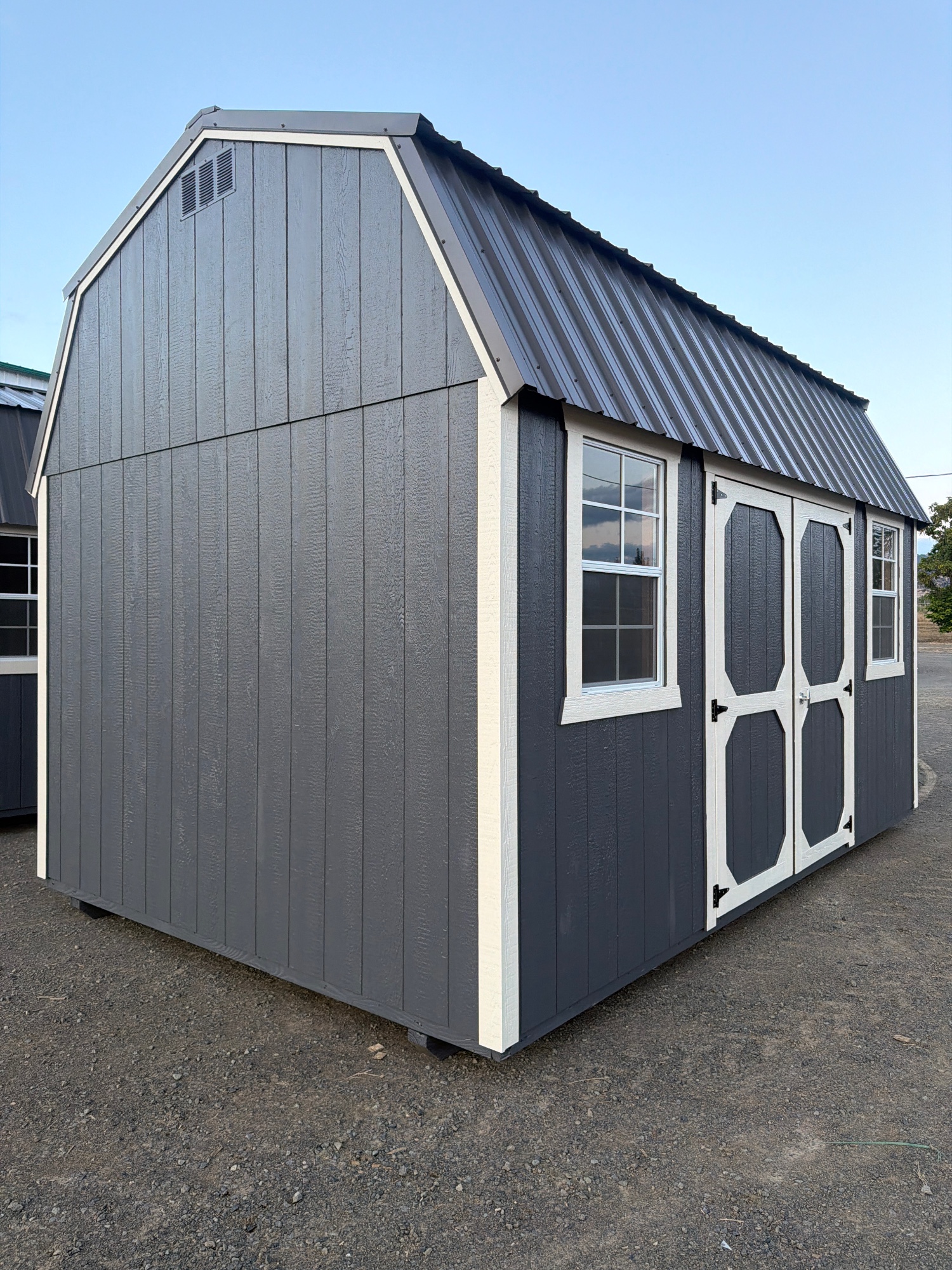 Lofted Barn - 10x16