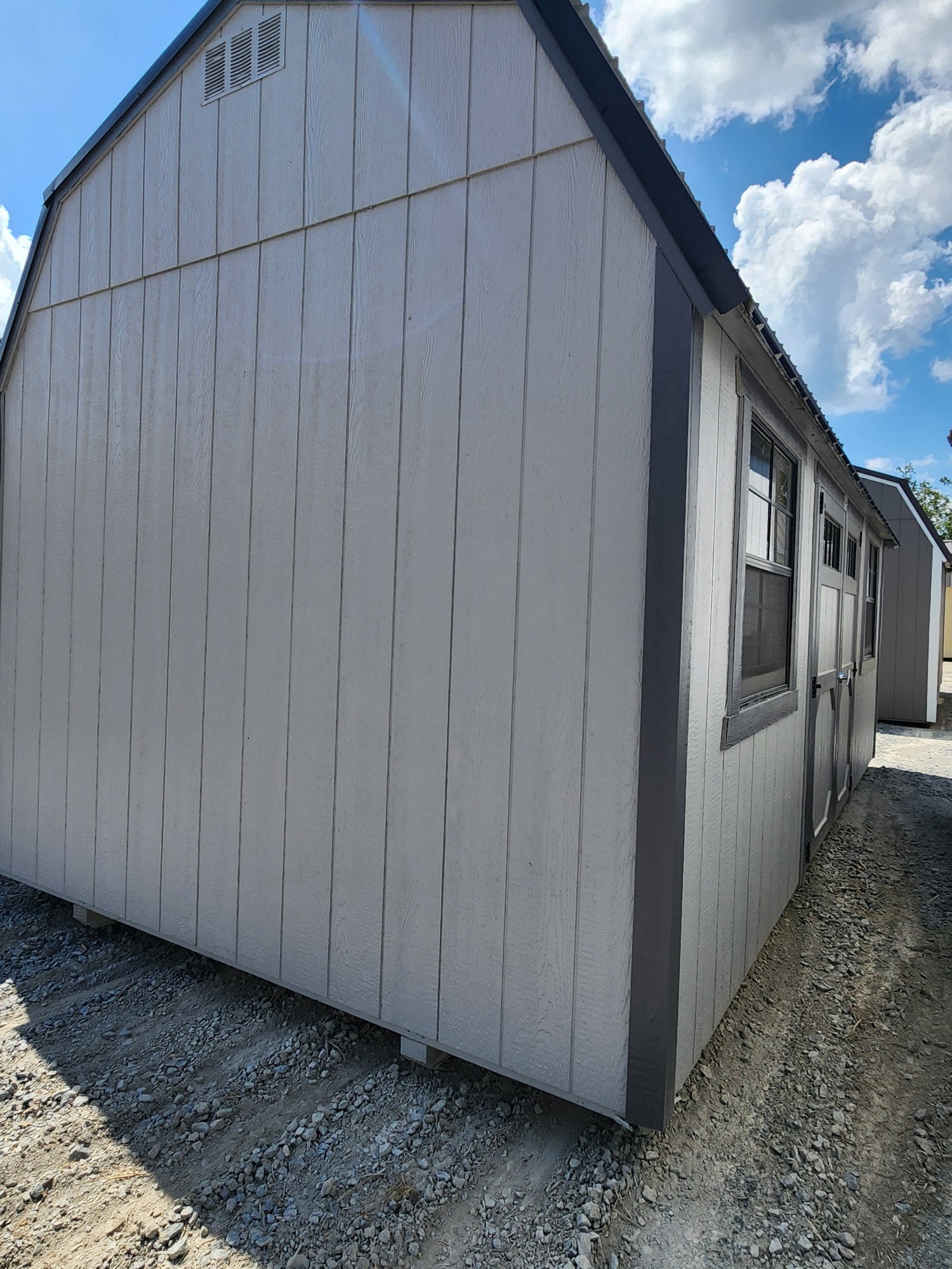 Lofted Barn - 10x20