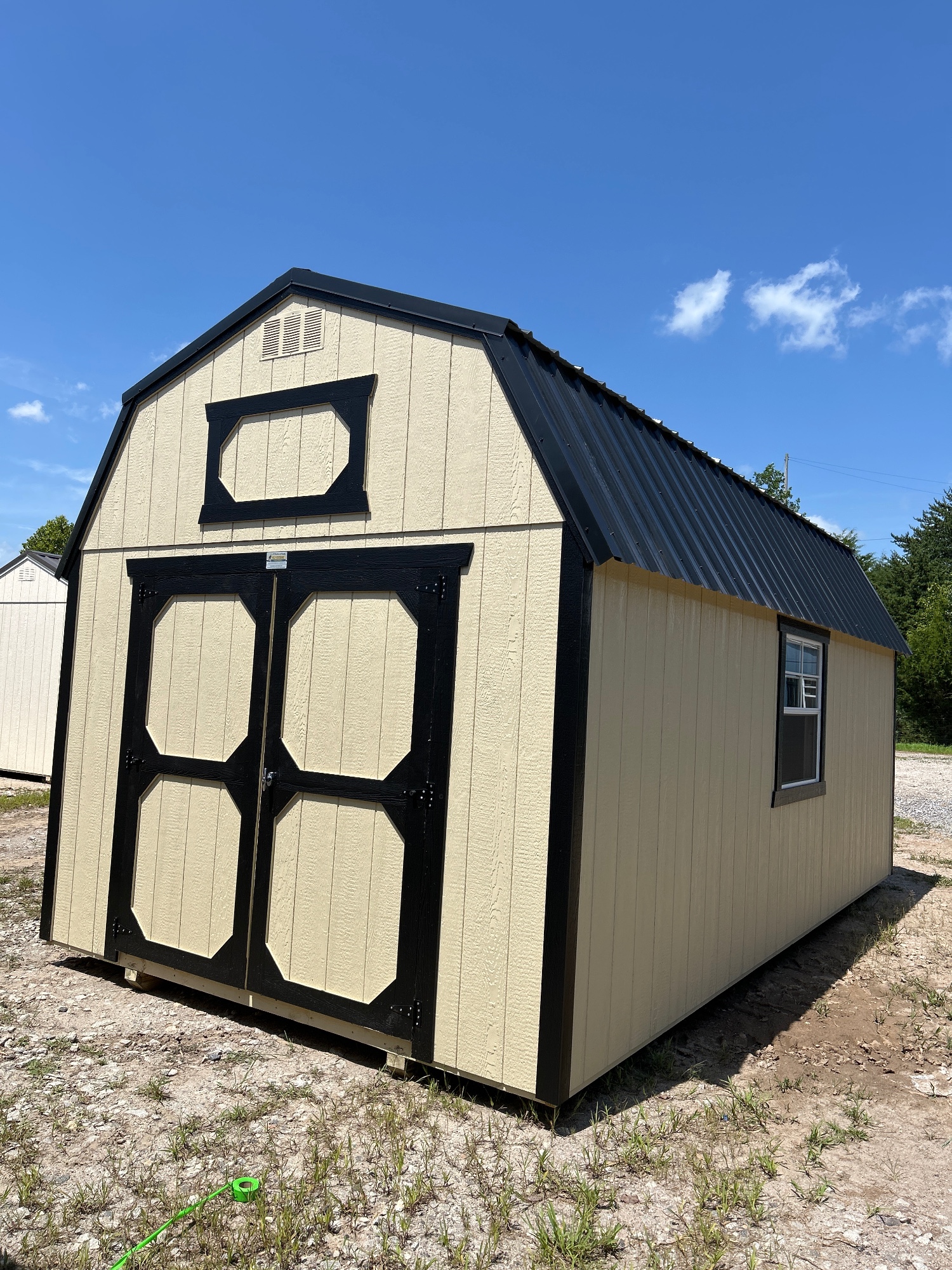 Lofted Barn - 10x20