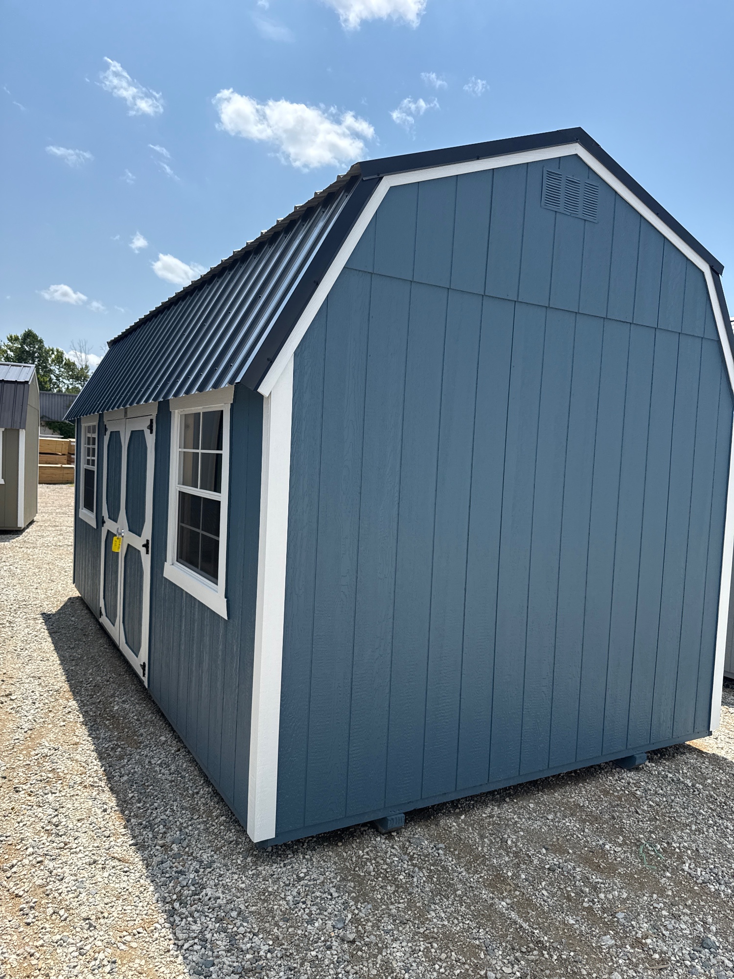Lofted Barn - 10x20
