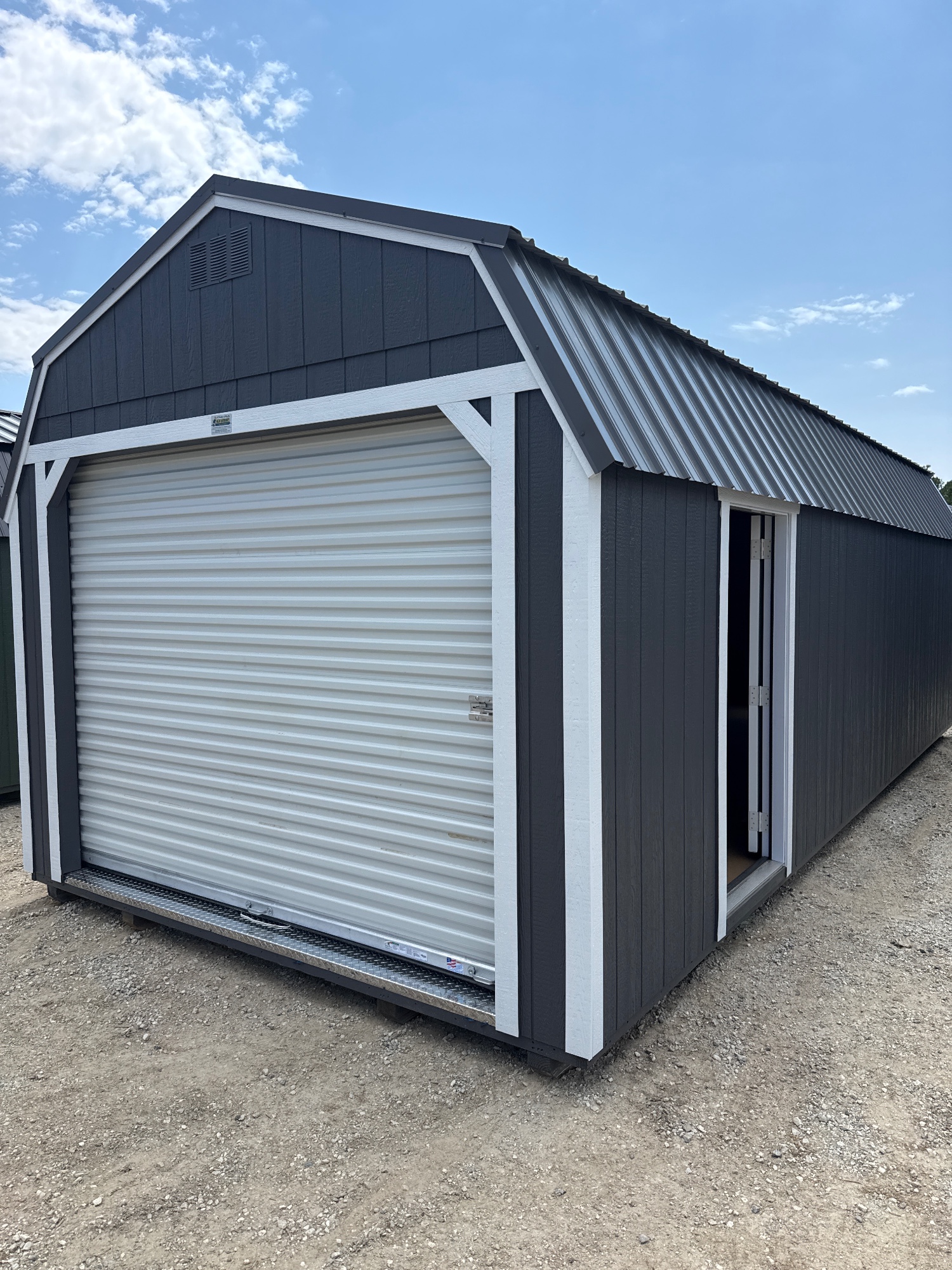 Lofted Barn Garage - 12x28