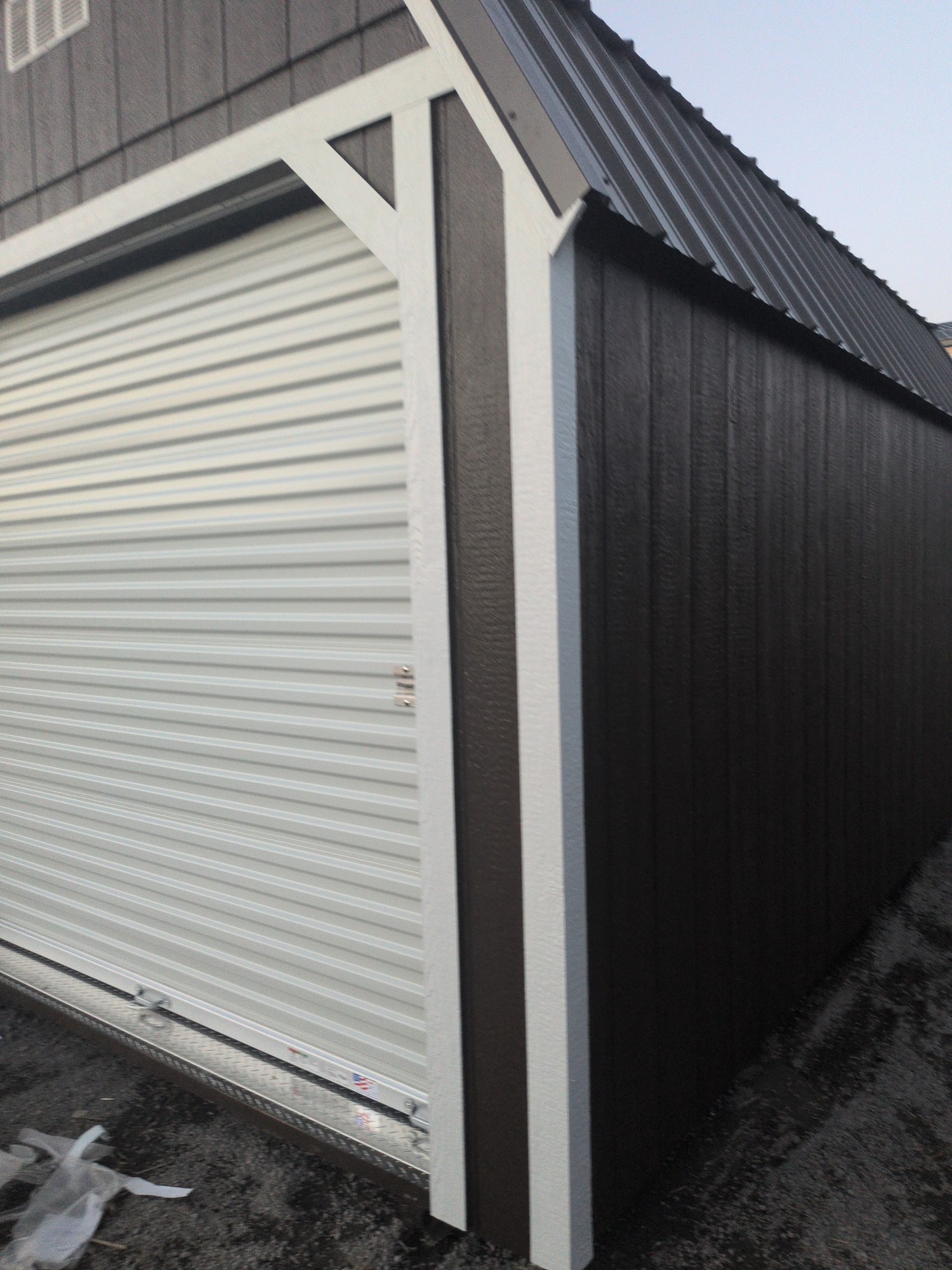 Lofted Barn 8' Garage - 10x16