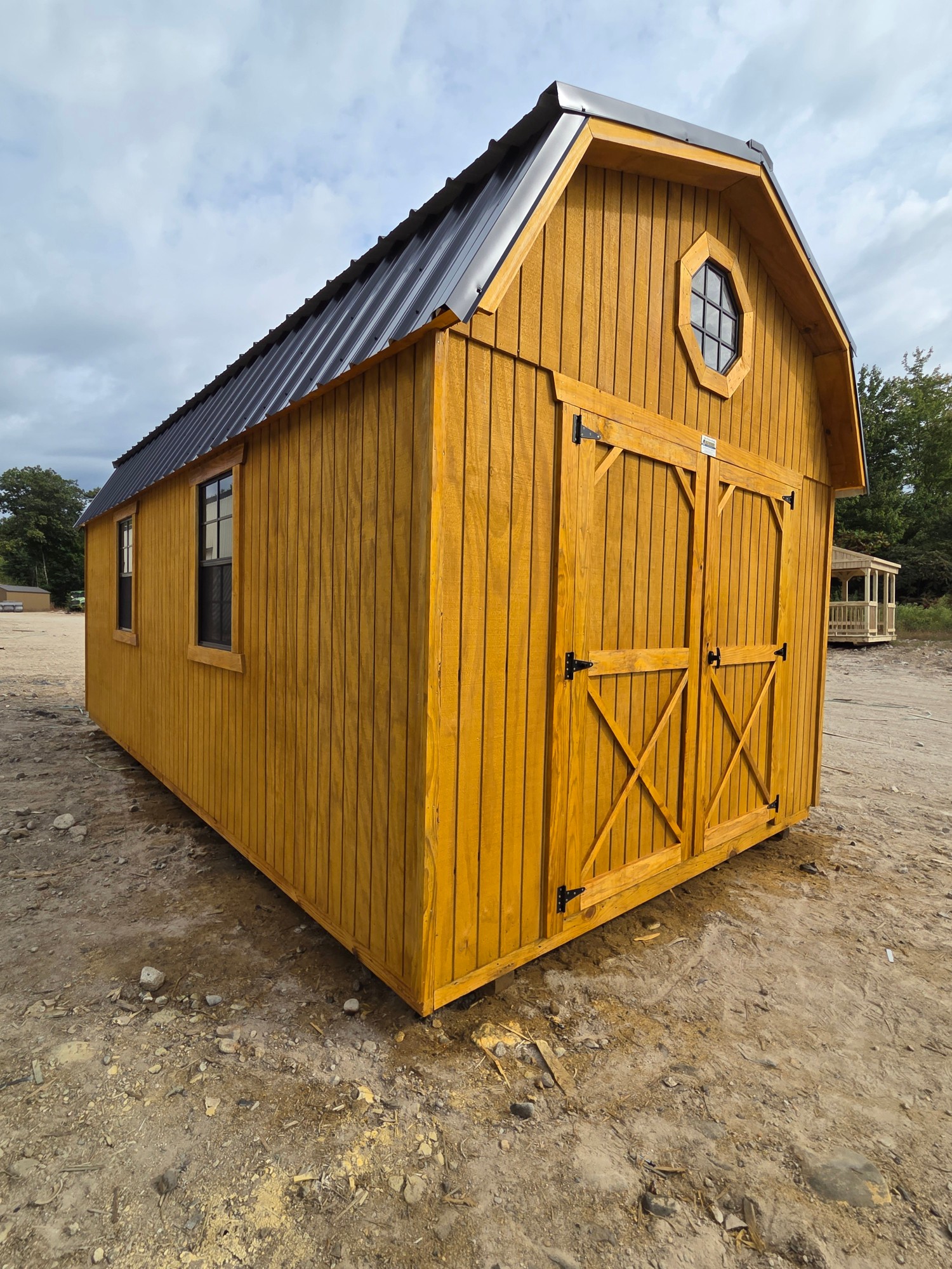 Lofted Barn - 10x20