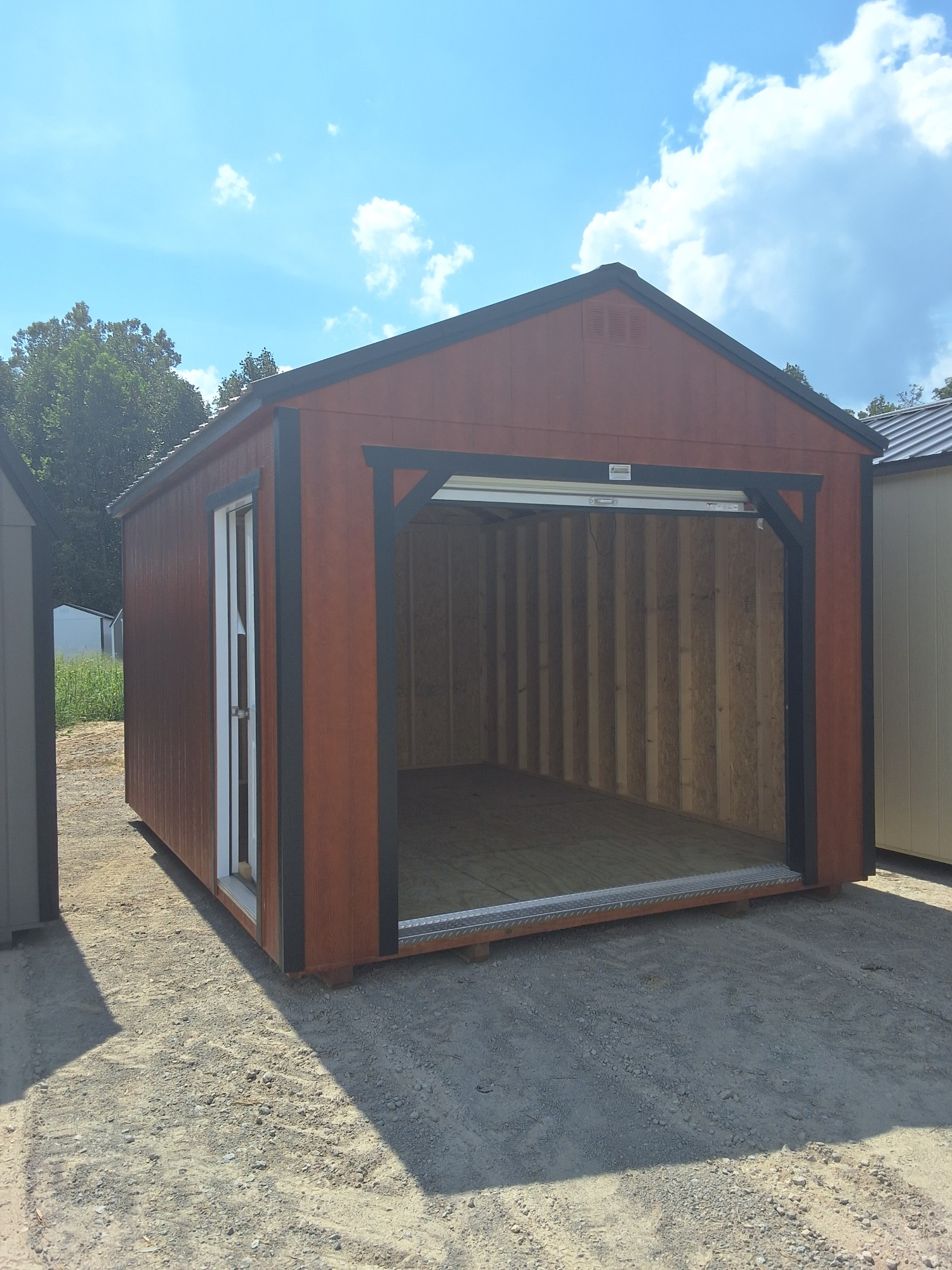 Utility 8' garage - 12x16