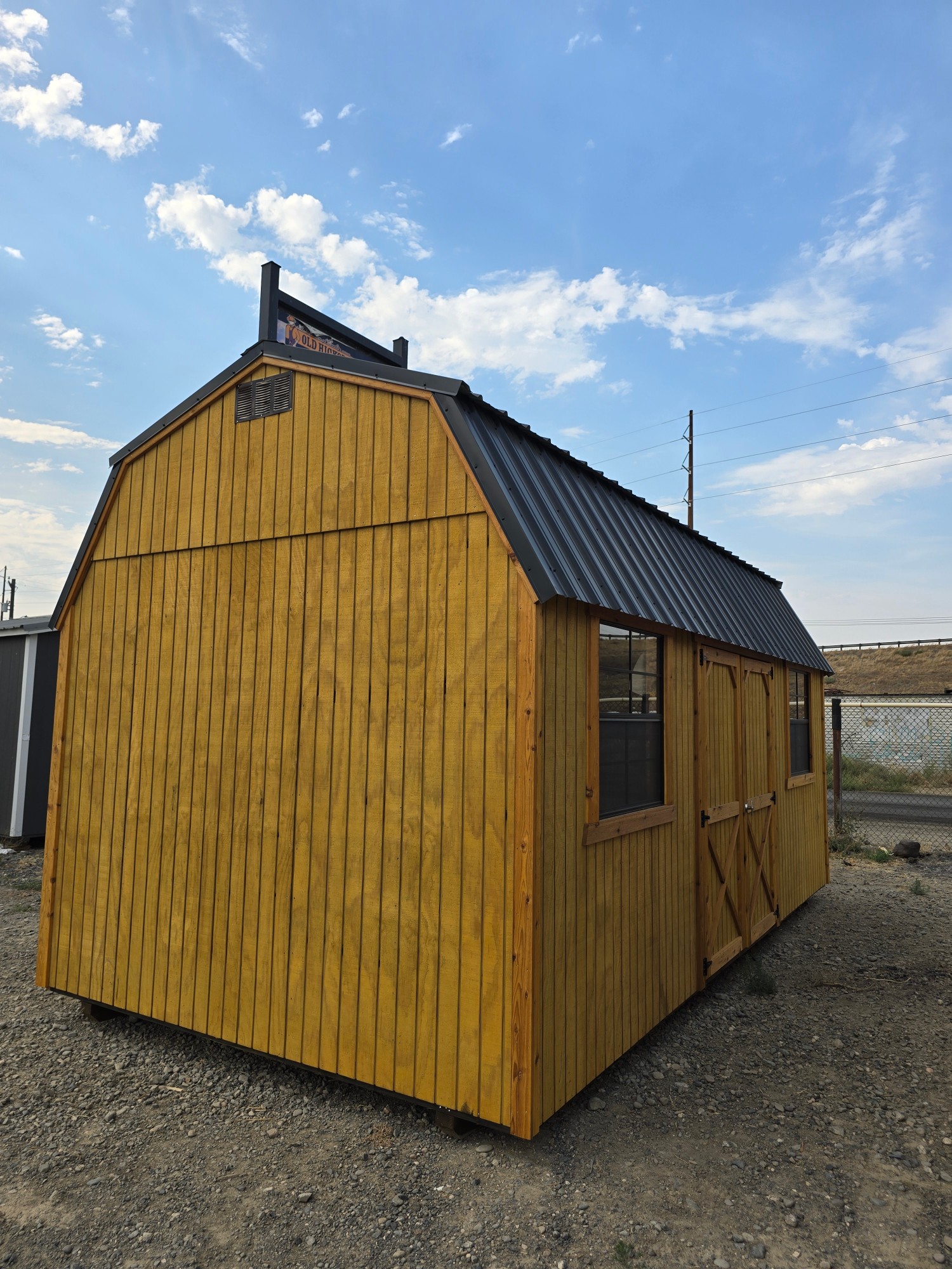 Lofted Barn - 10x20