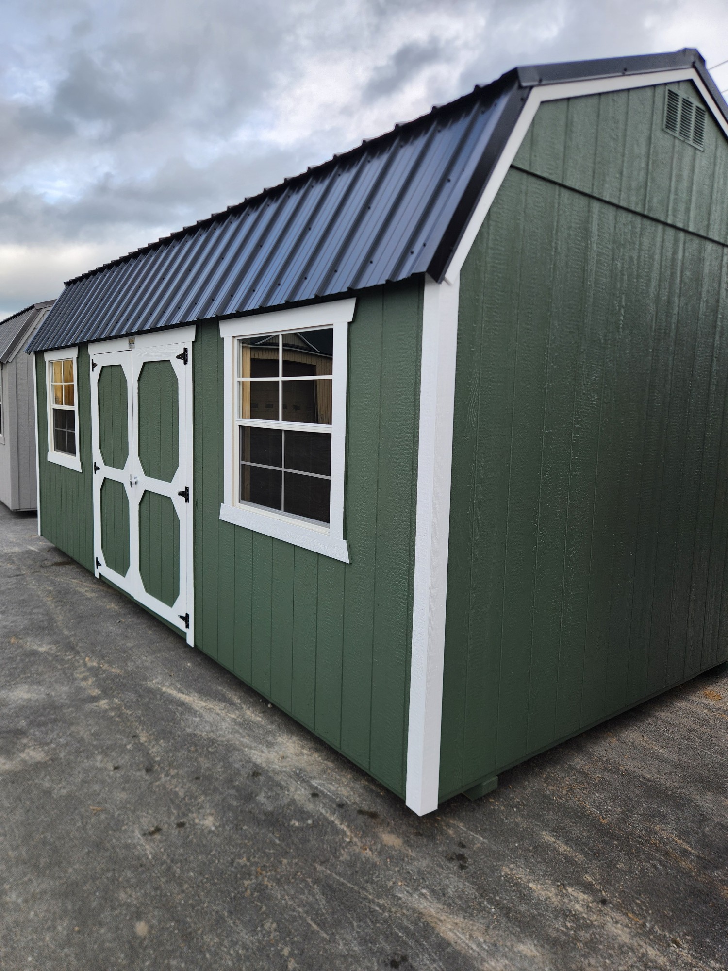 Lofted Barn - 10x20