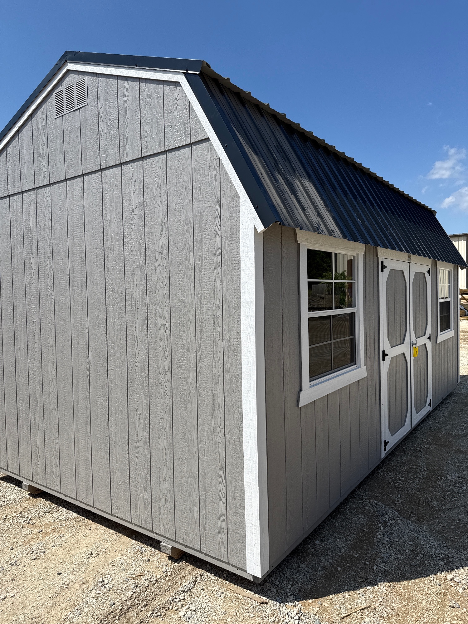 Lofted Barn - 10x20