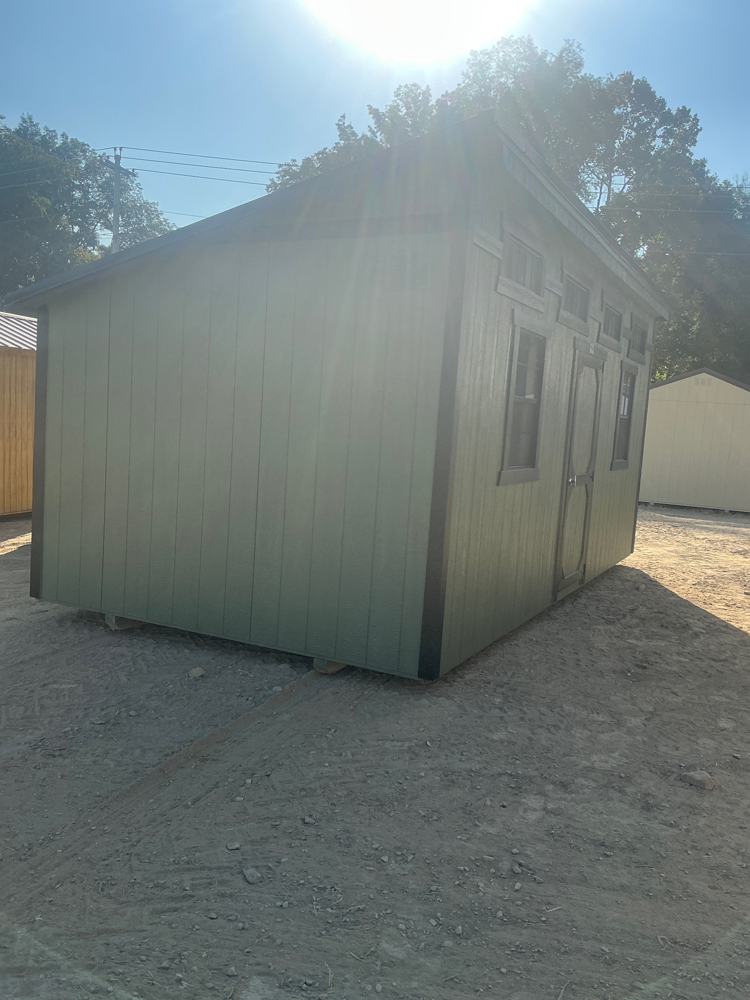 Studio - 10x20