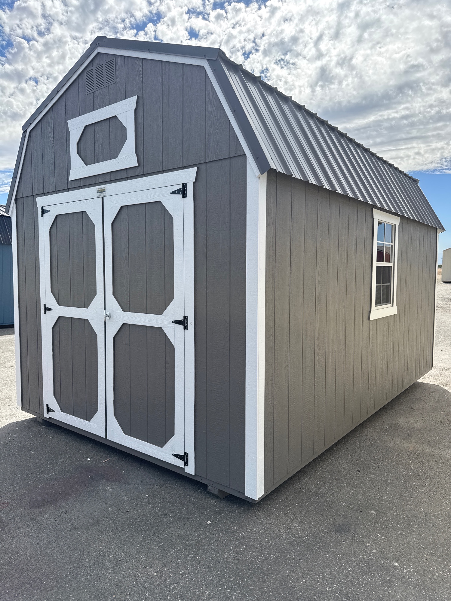 Lofted Barn - 10x16