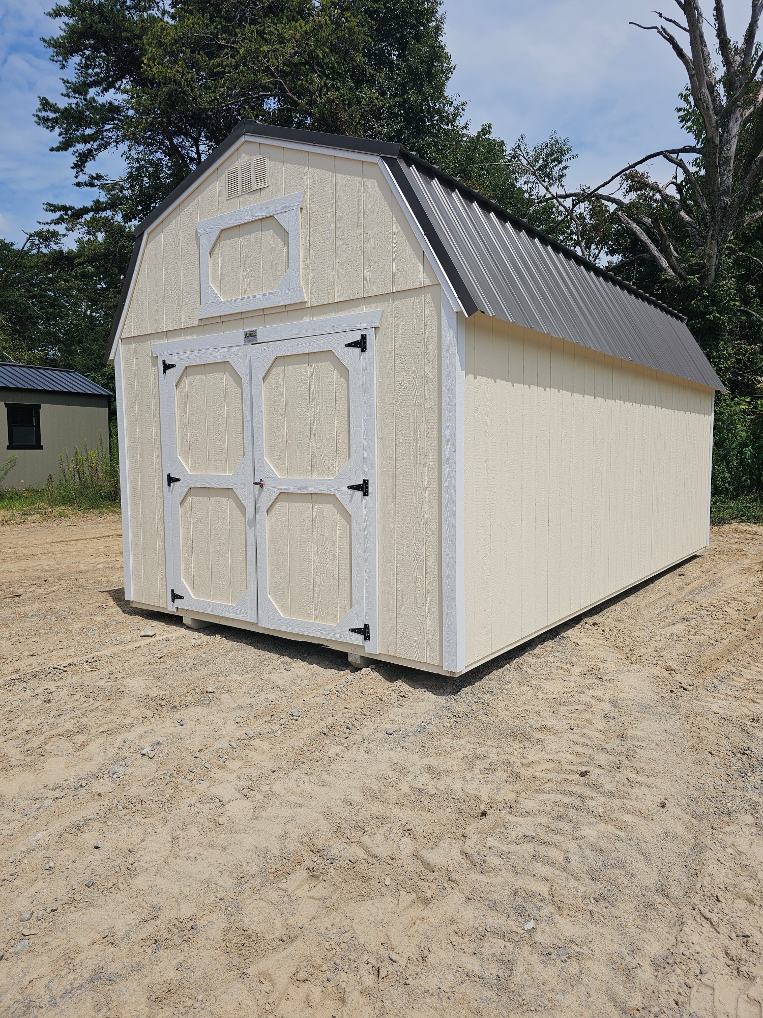 Lofted Barn - 10x20