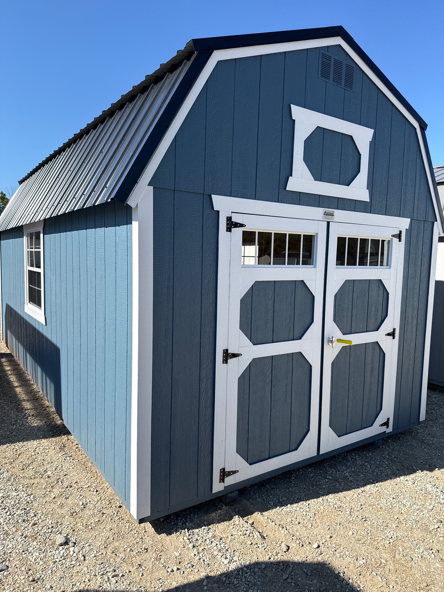 Lofted Barn - 10x20