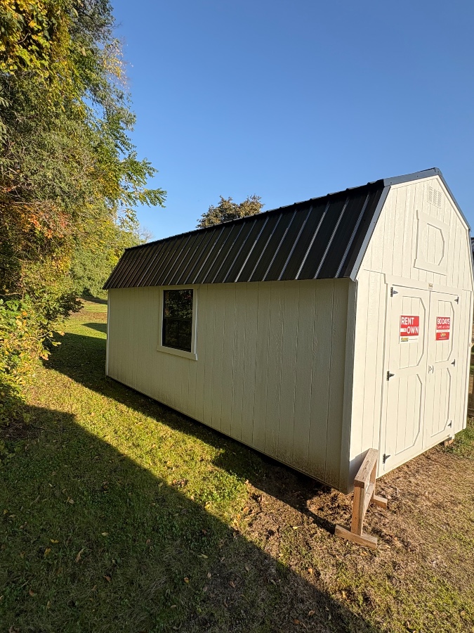 Lofted Barn - 10x20