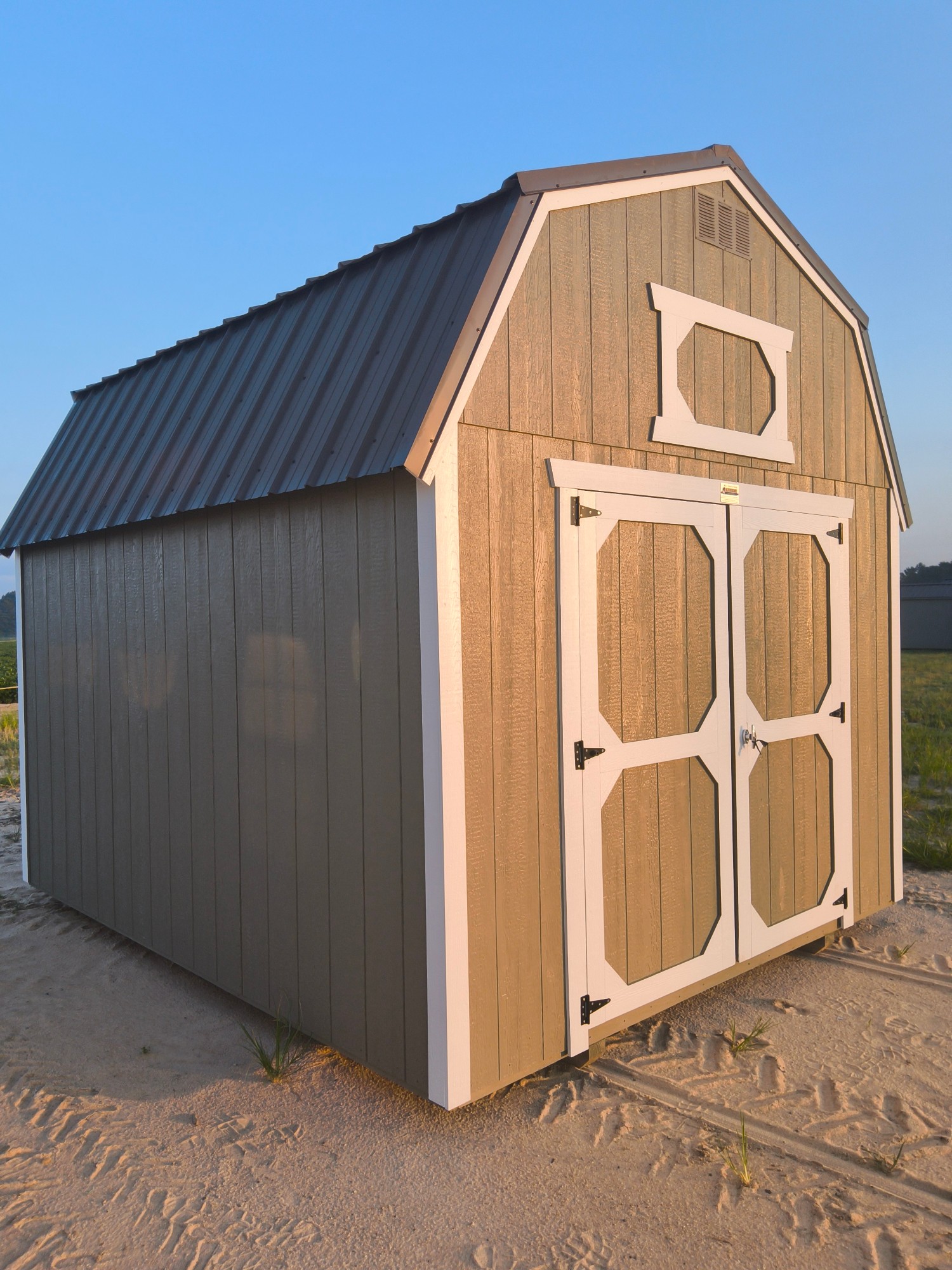 Lofted Barn - 10x12