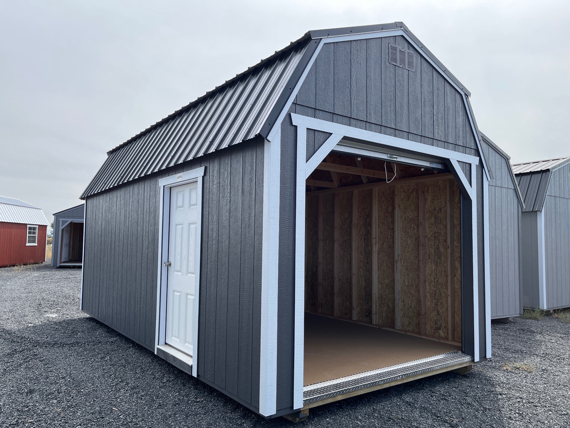 Lofted Barn 8' Garage - 10x20