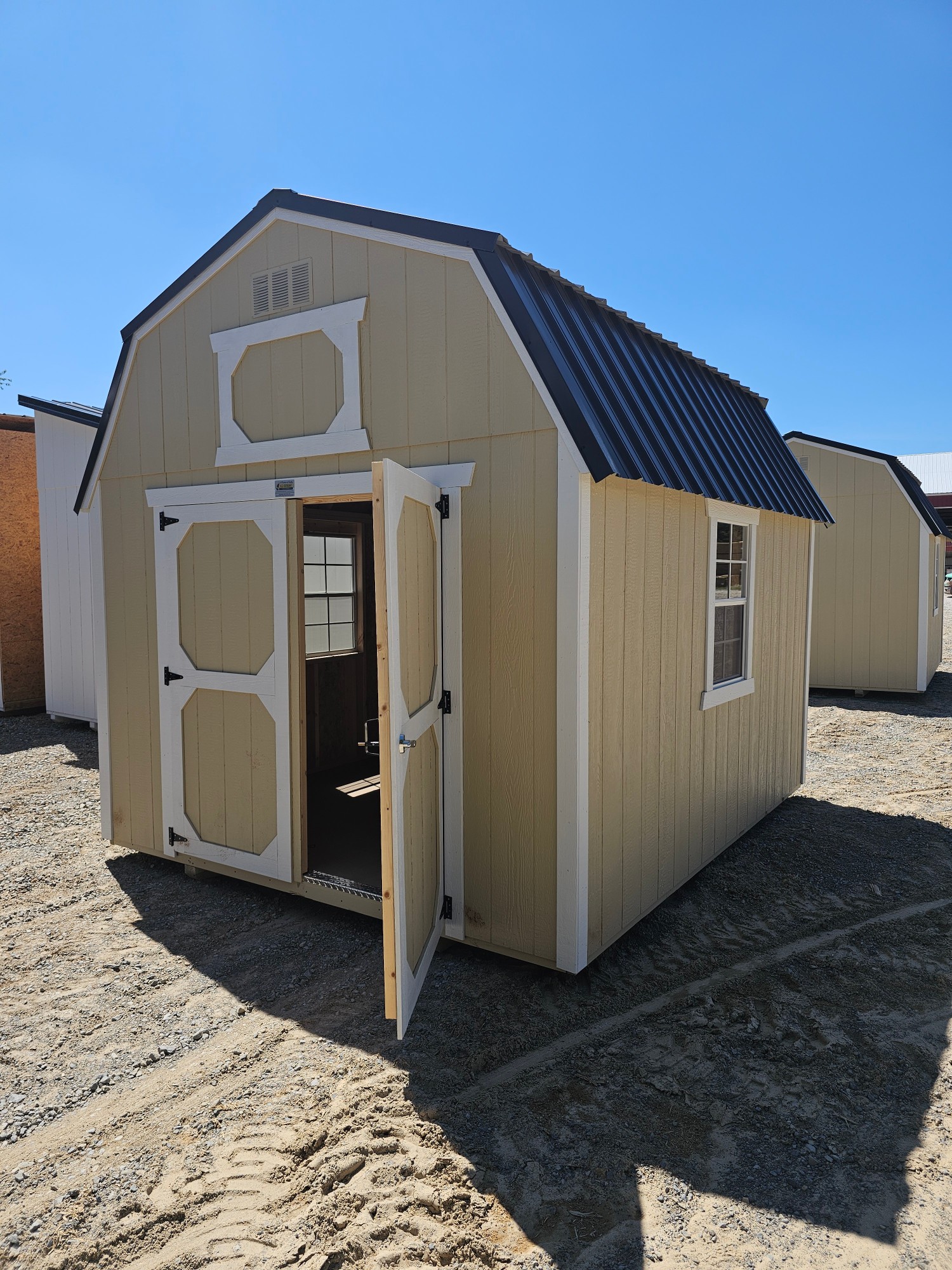 Lofted Barn - 10x12