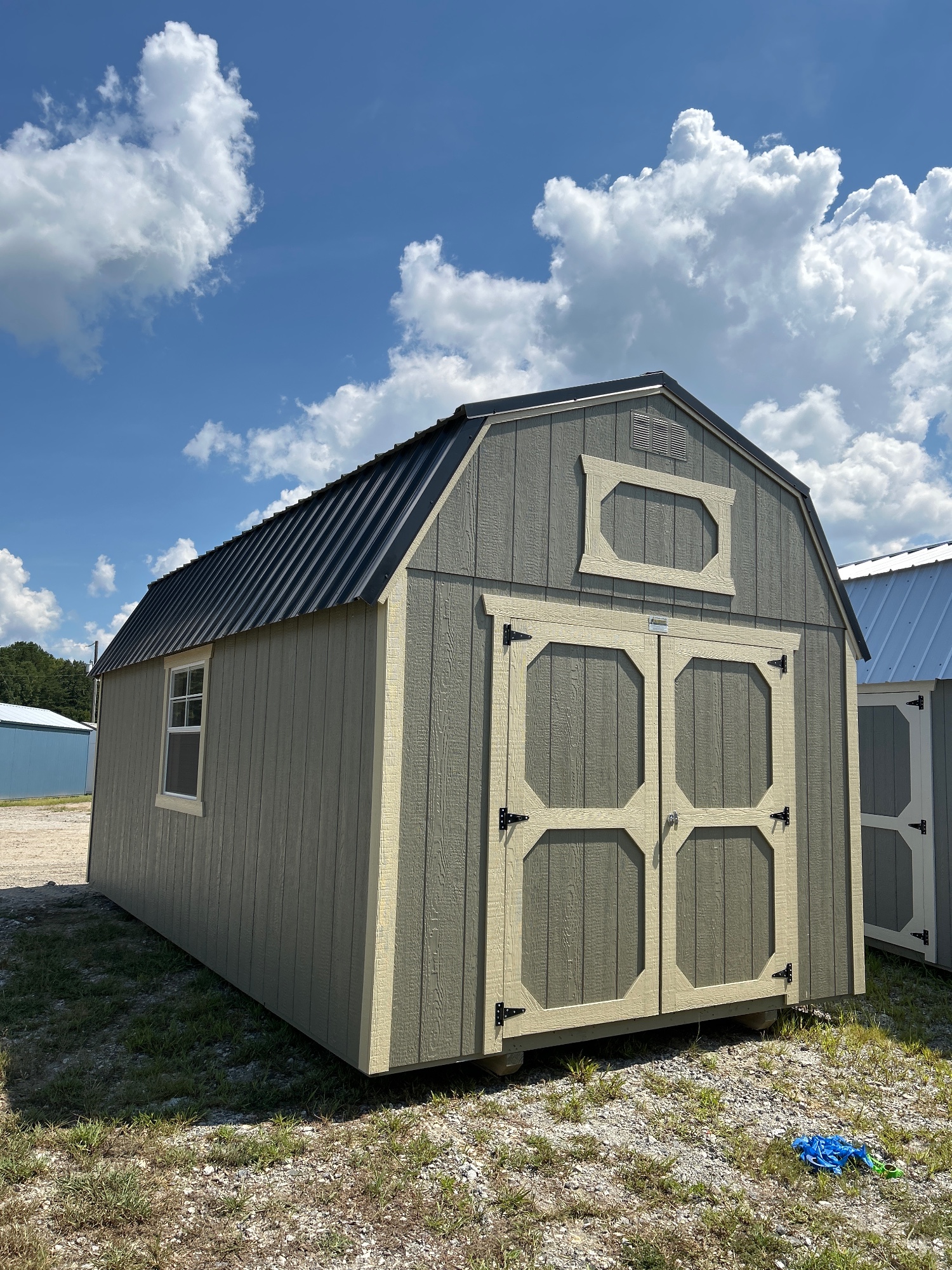 Lofted Barn - 10x20