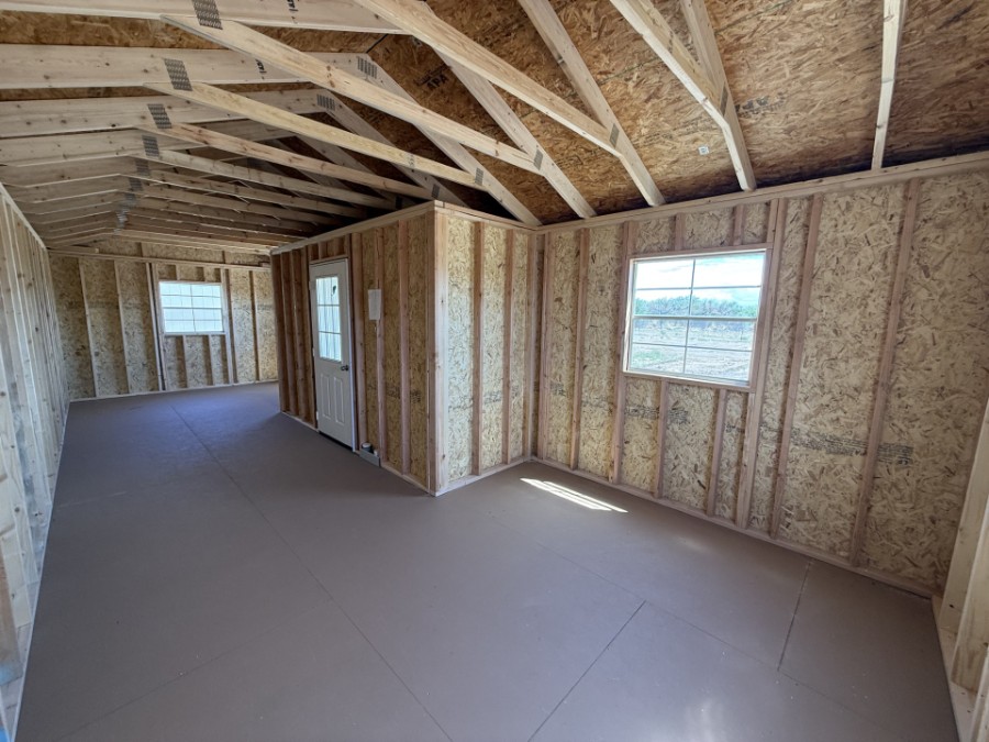 Utility Center Porch - 12x32