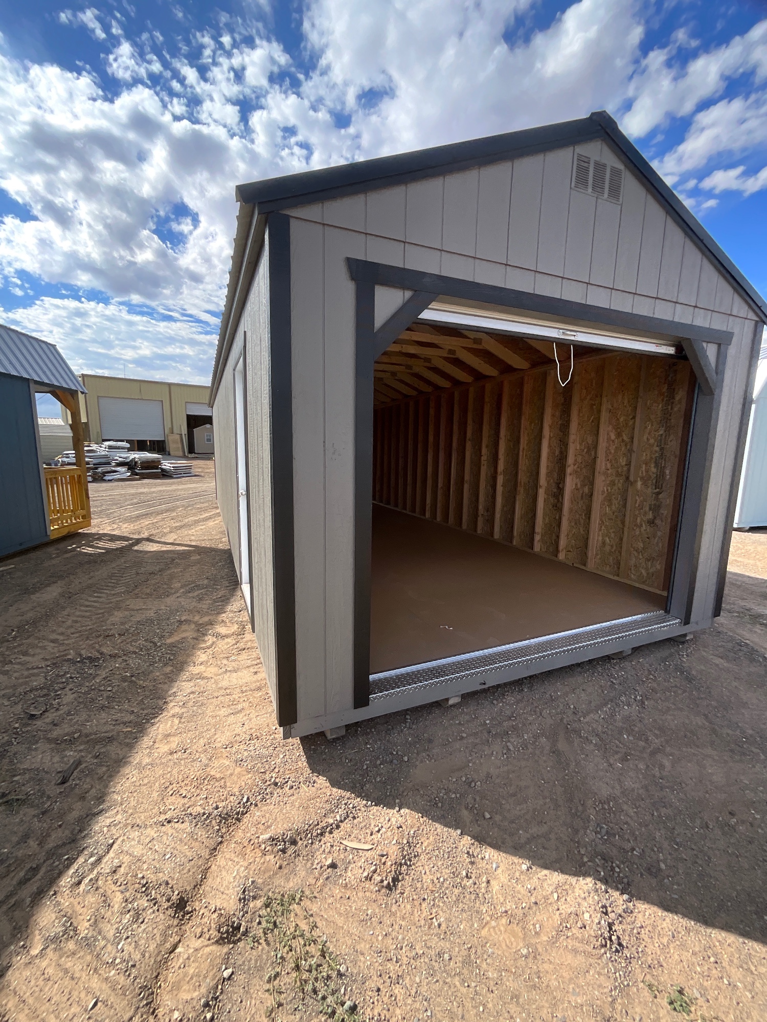 Utility Garage - 12x32
