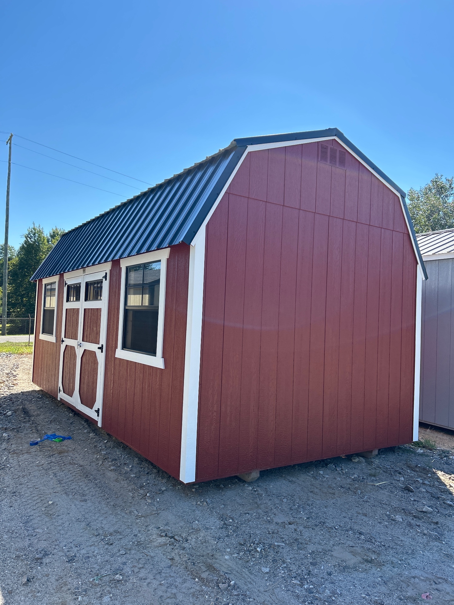 Lofted Barn - 10x20