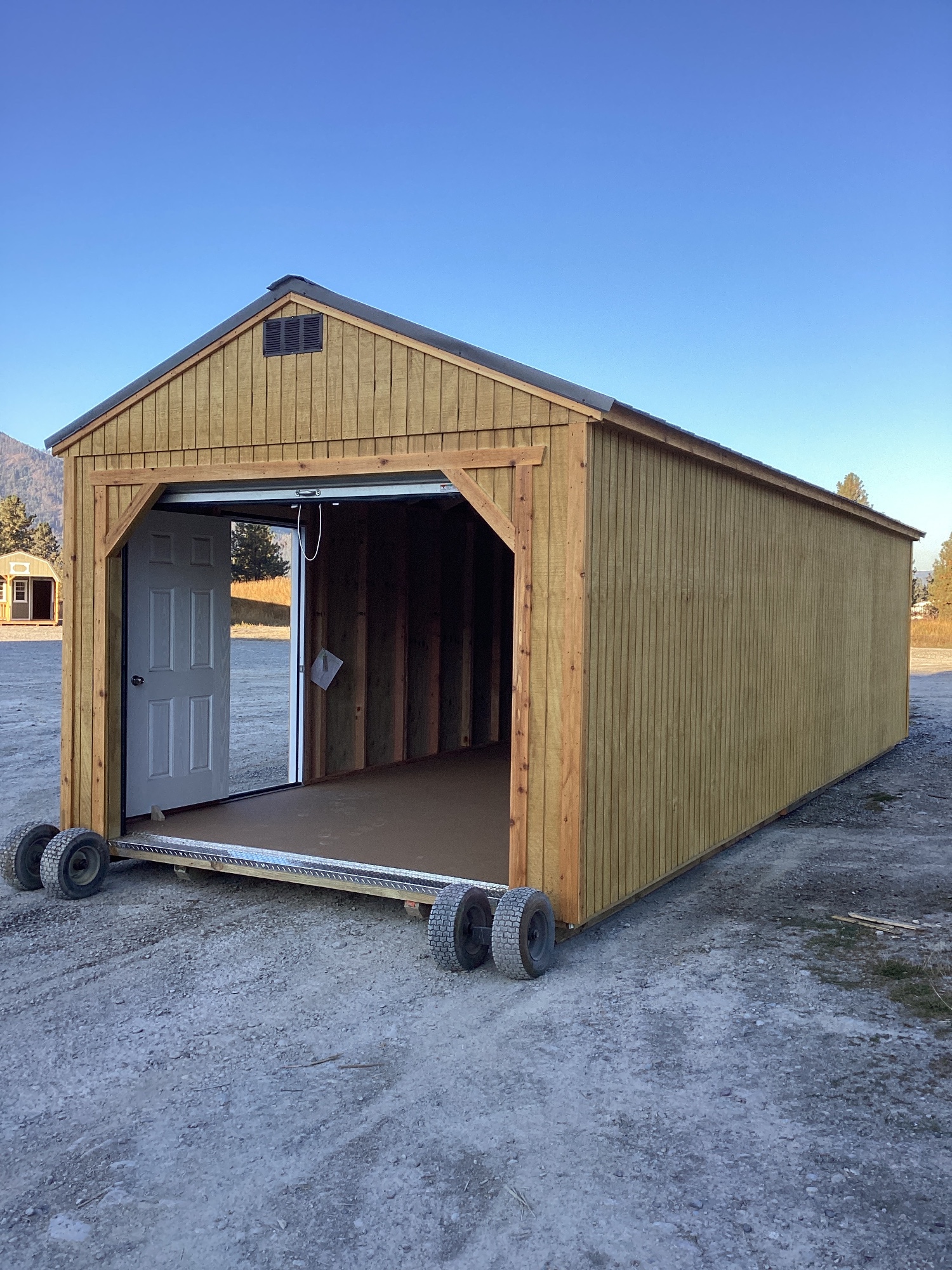 Utility Garage - 12x32
