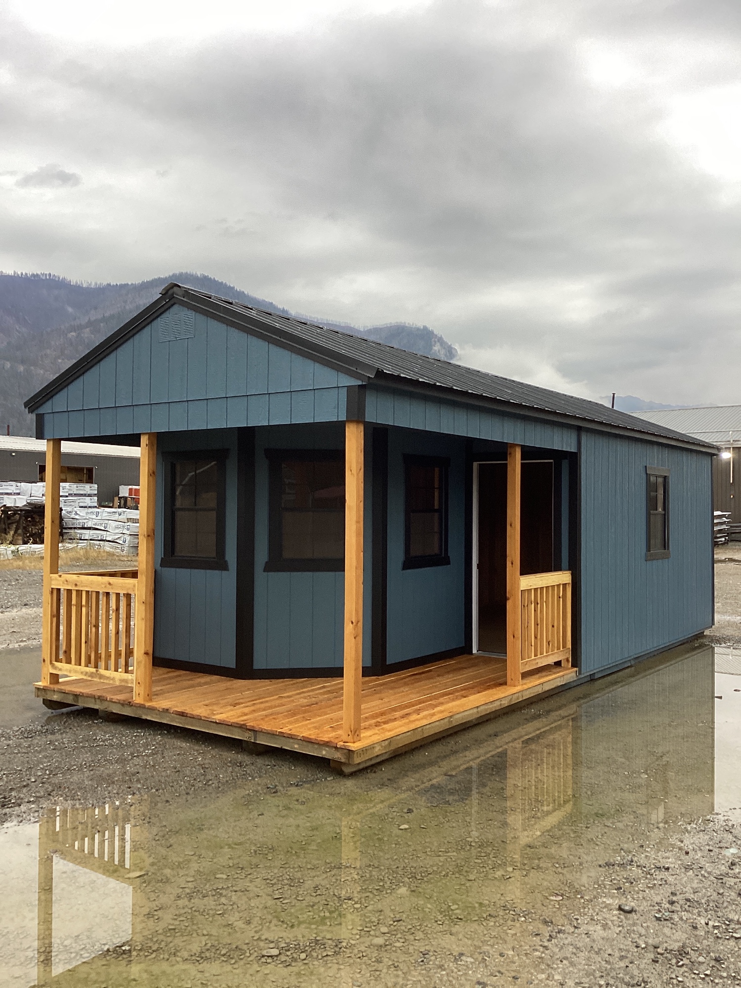 Utility Deluxe Playhouse - 12x28