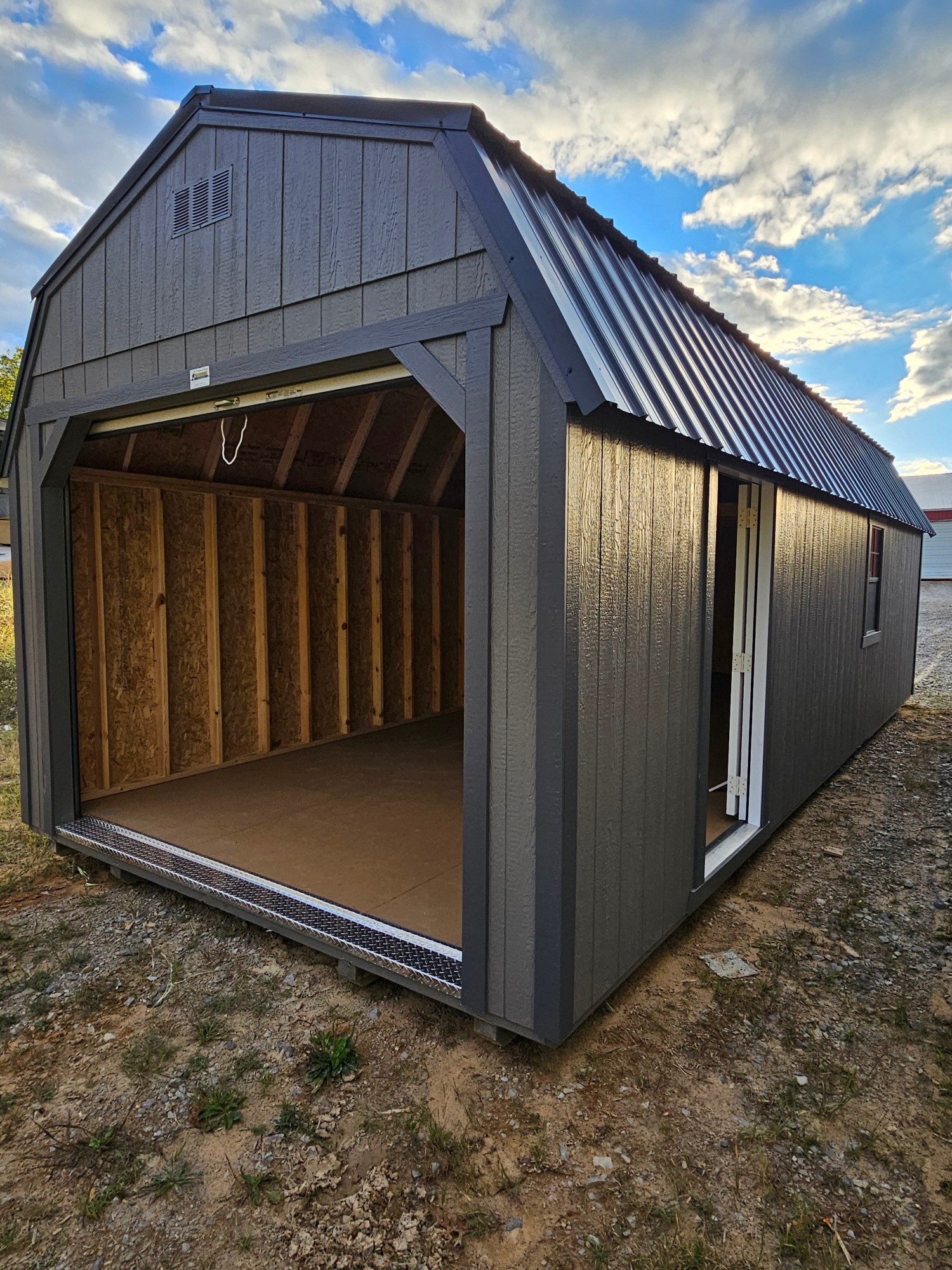 Lofted Barn Garage - 12x28