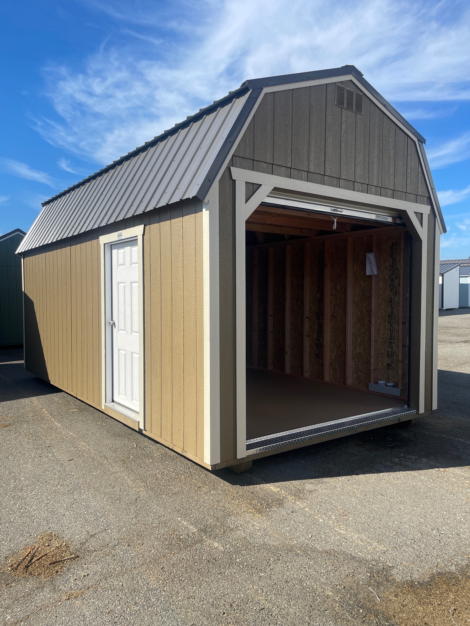 Lofted Barn 8' Garage - 10x20