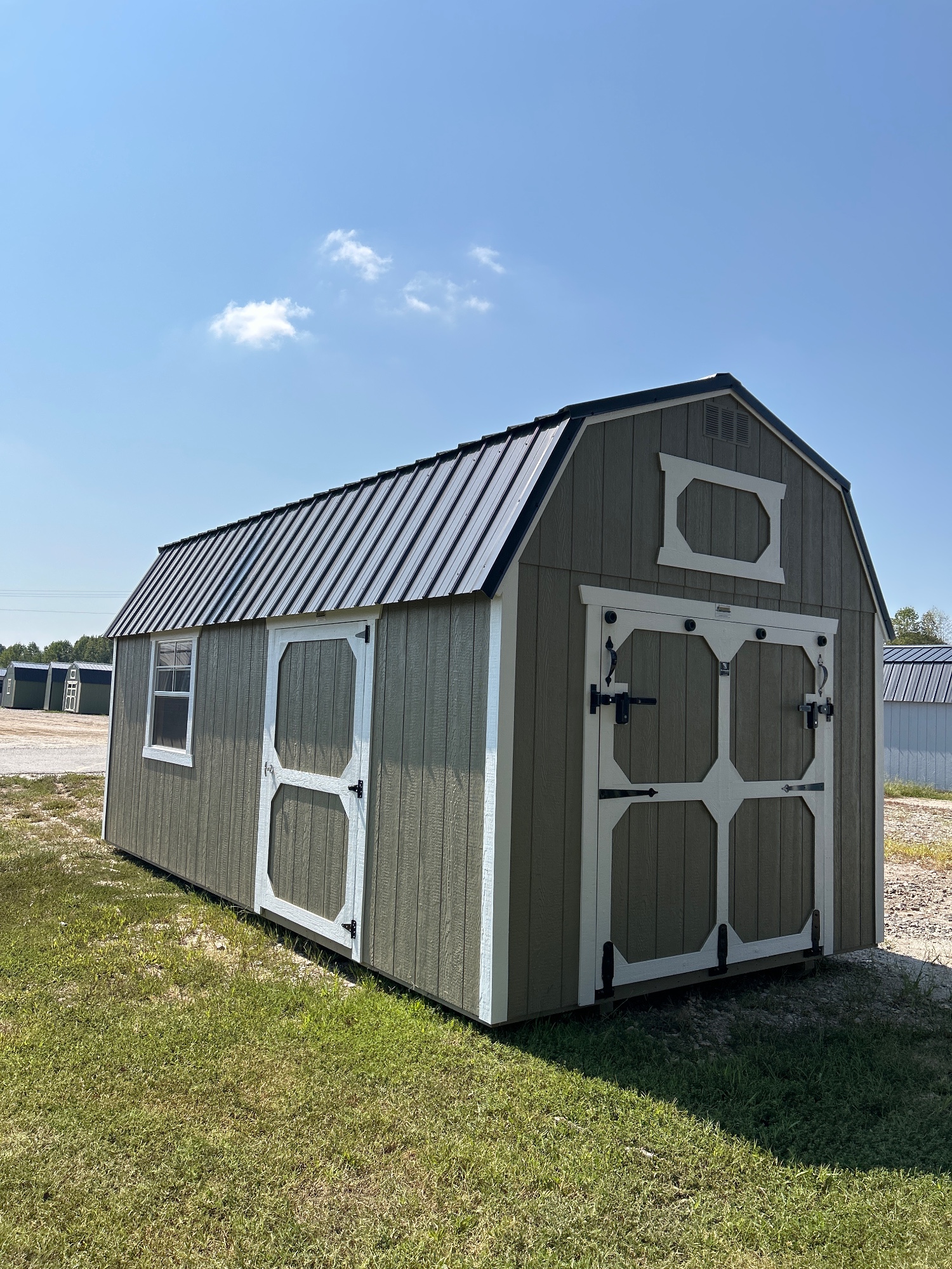 Lofted Barn - 10x20