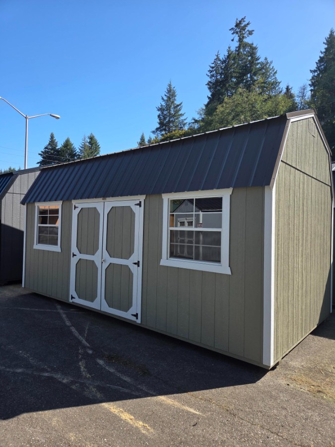 Lofted Barn - 10x20