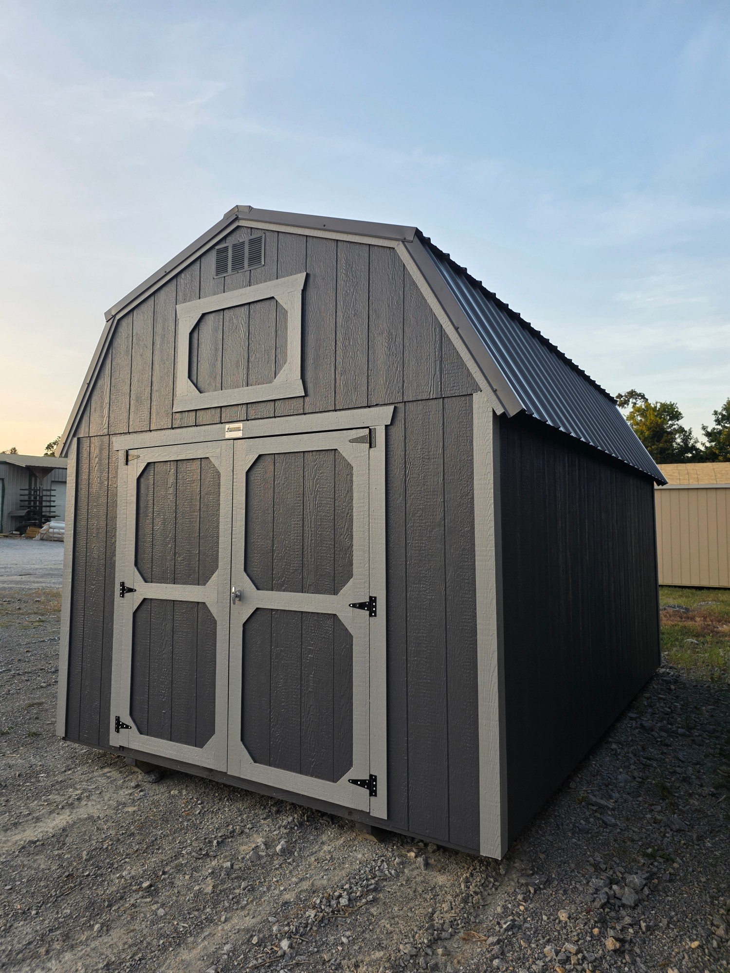 Lofted Barn - 10x16
