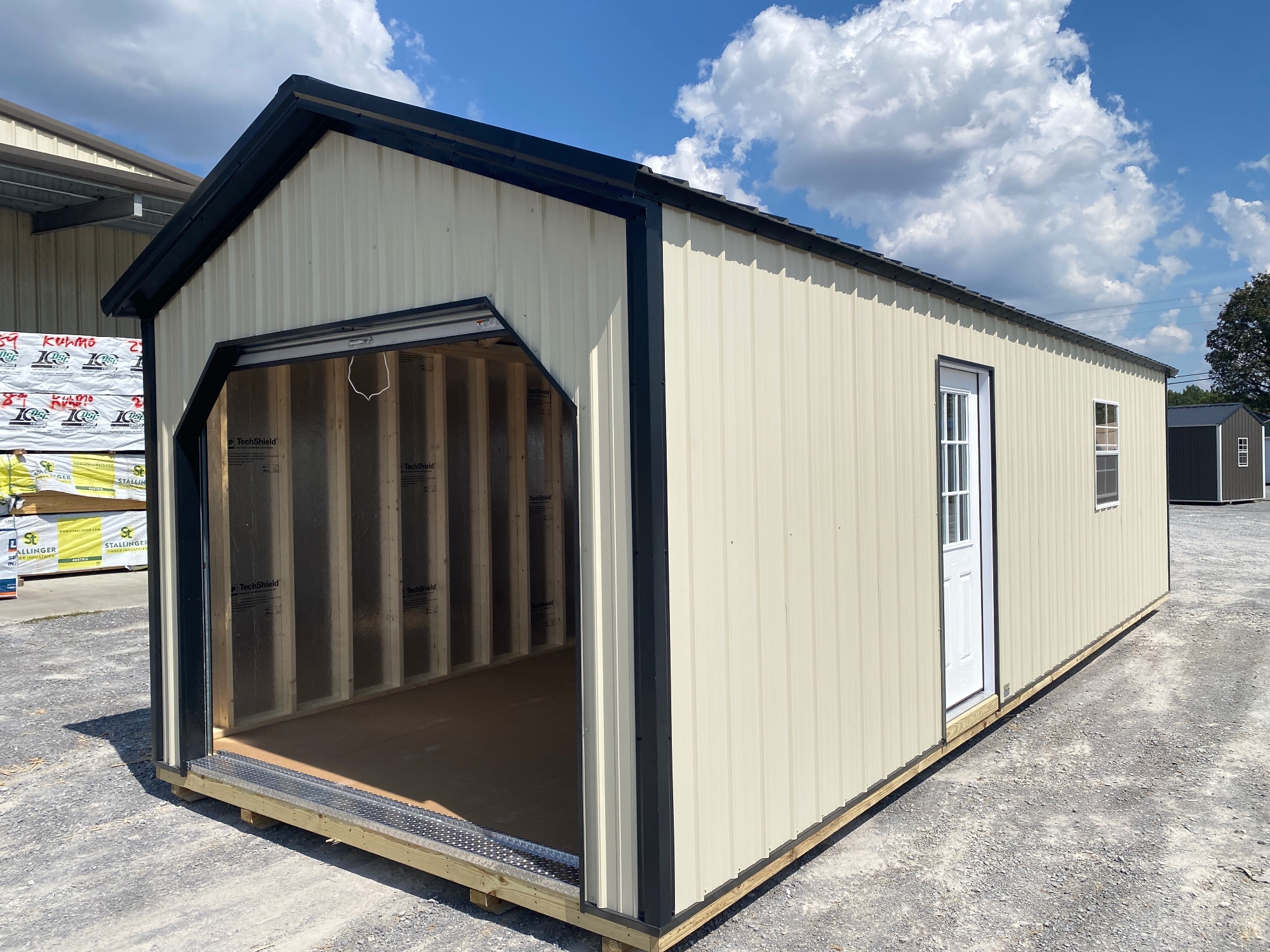 Utility Garage - 12x32